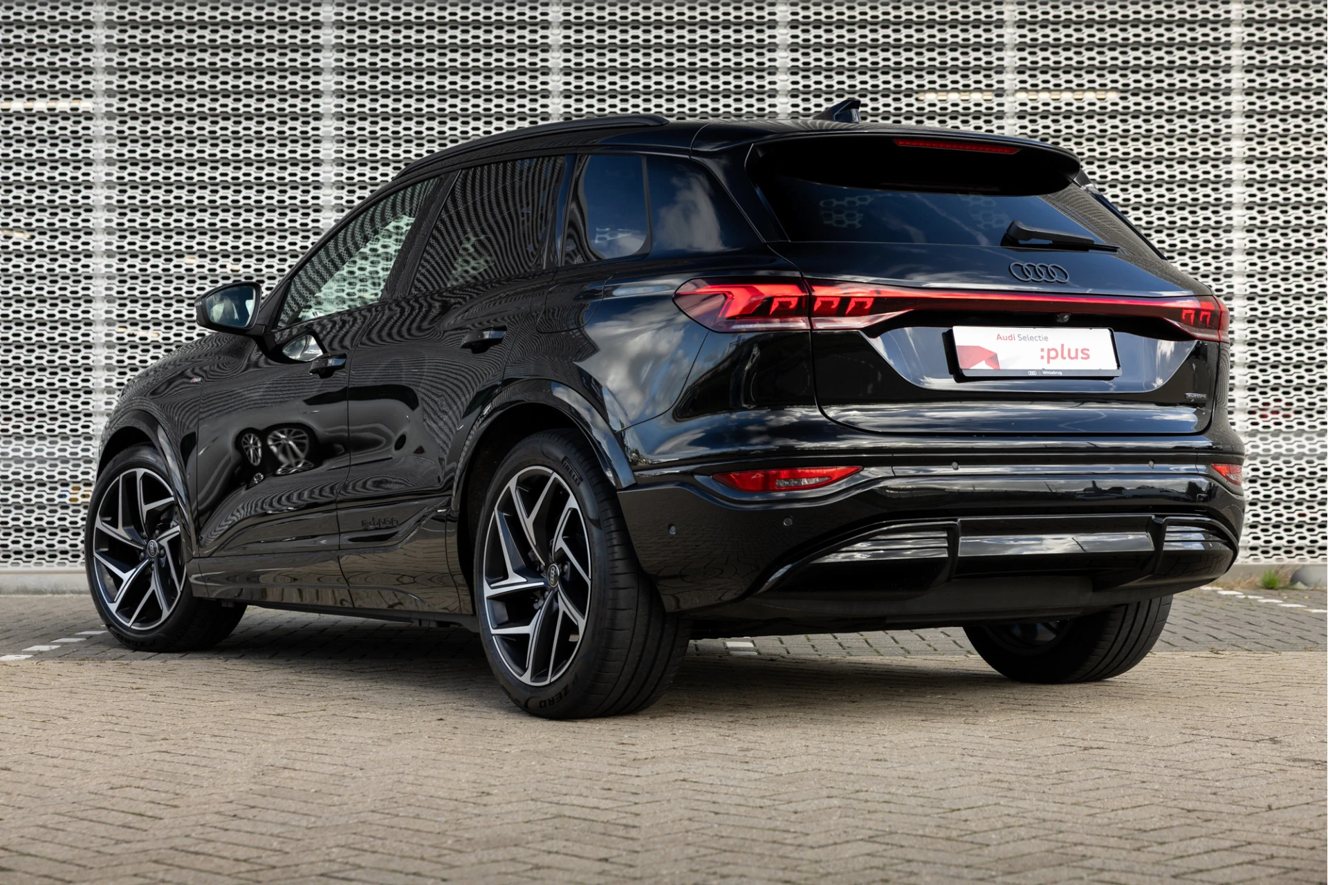 Audi Q6 e-tron