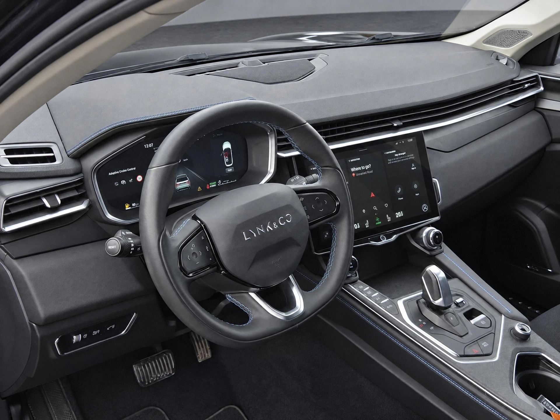 Lynk & Co 01