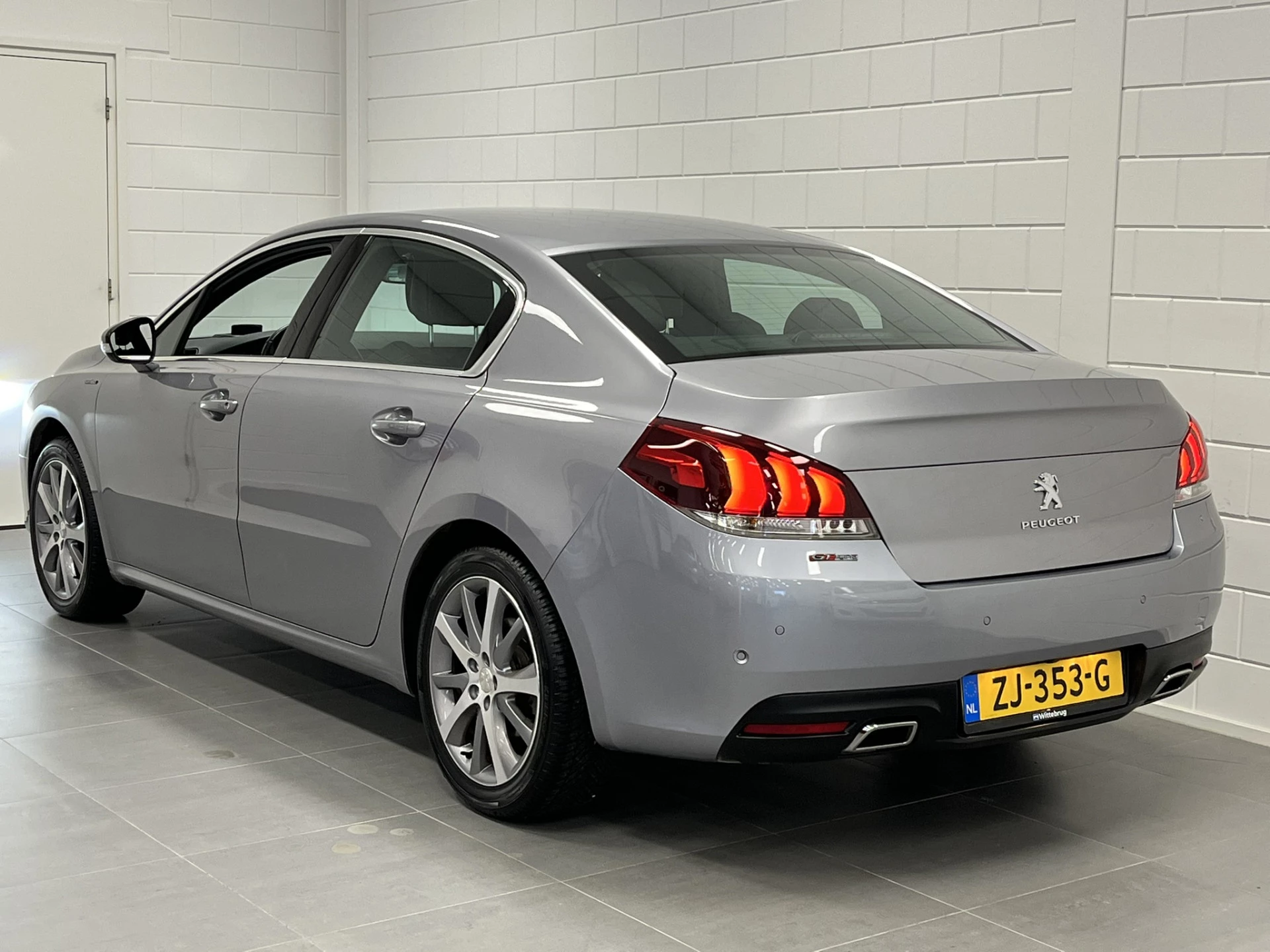 Peugeot 508
