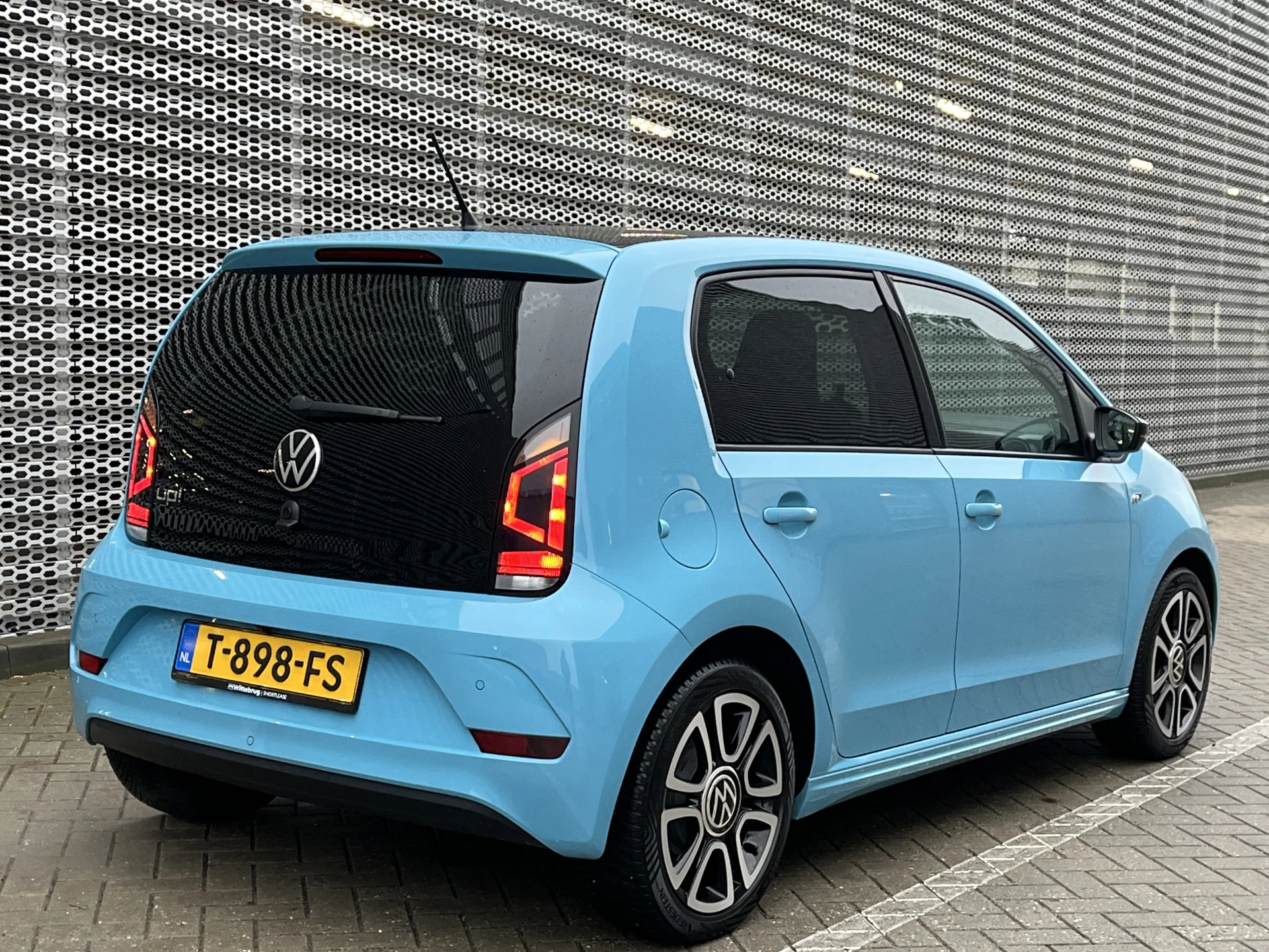 Volkswagen up!