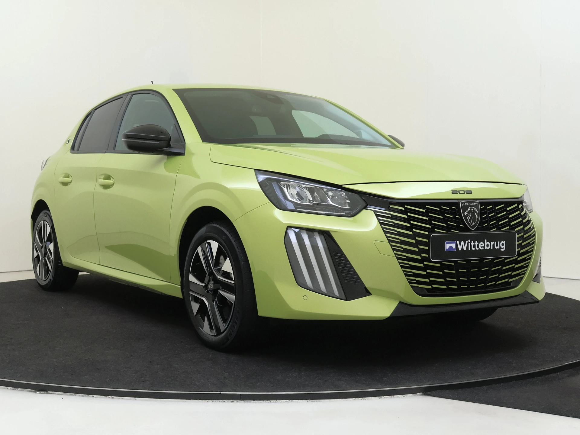 Peugeot e-208