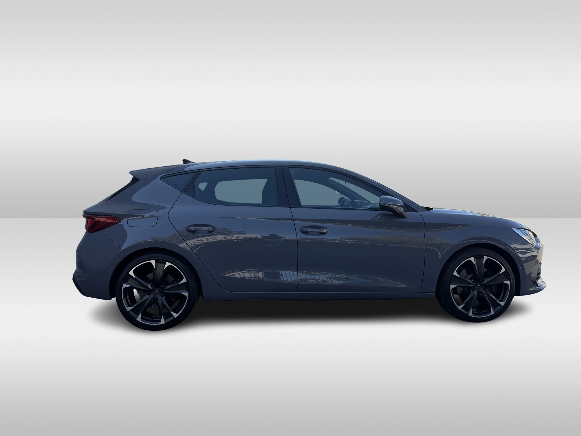 Cupra León