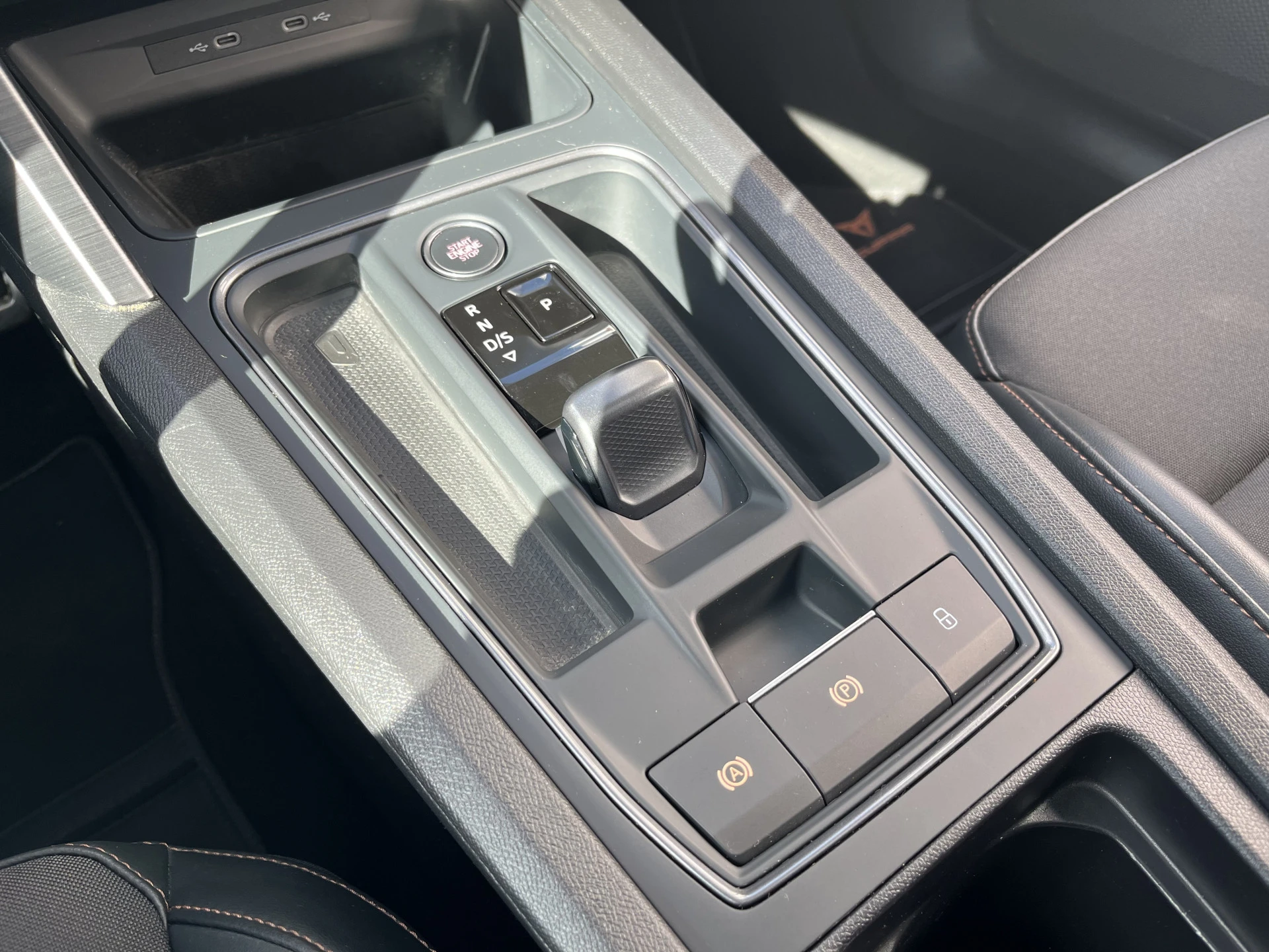 Cupra León