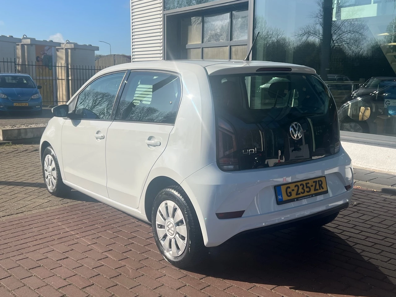Volkswagen up!