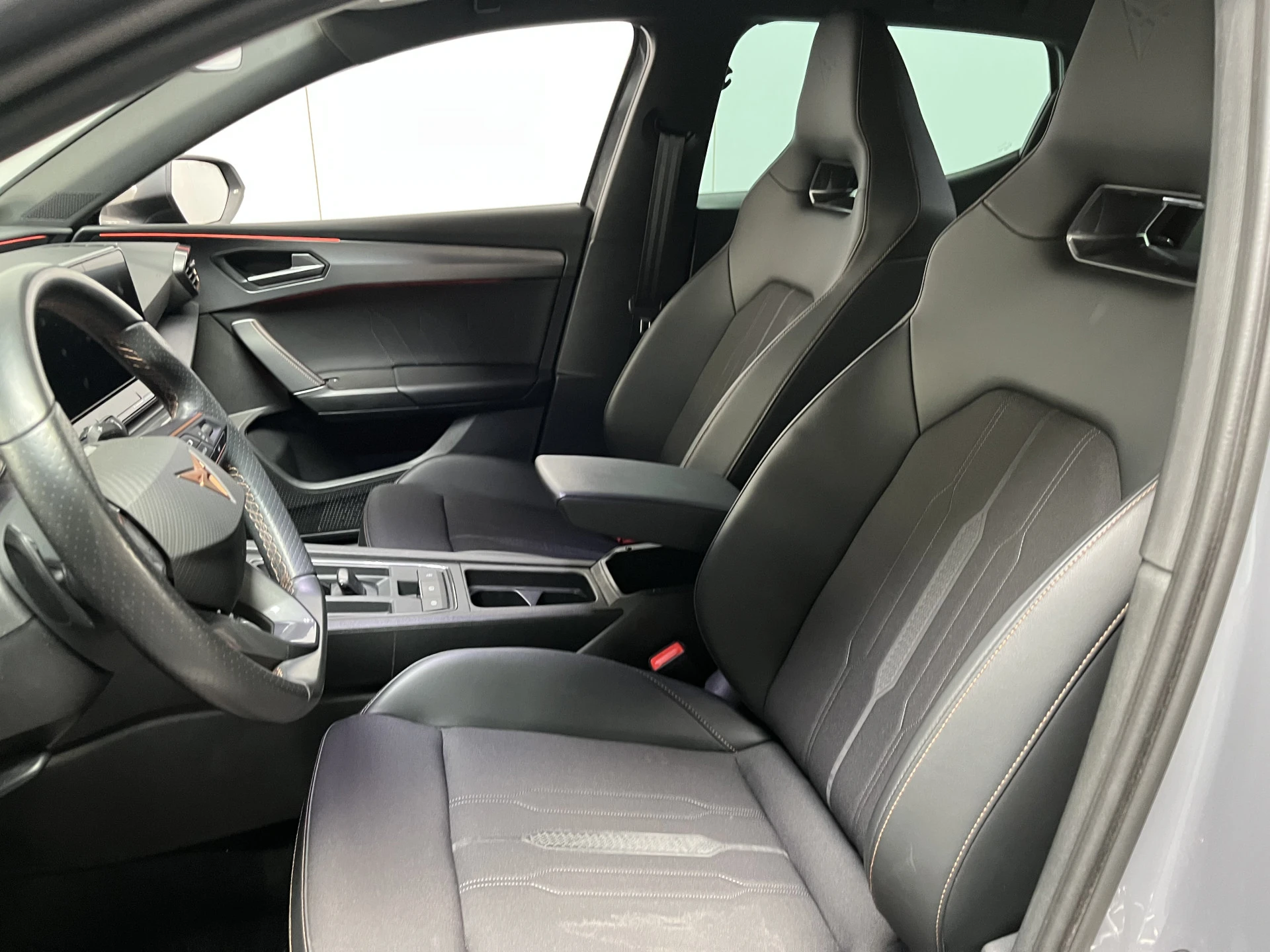 Cupra León