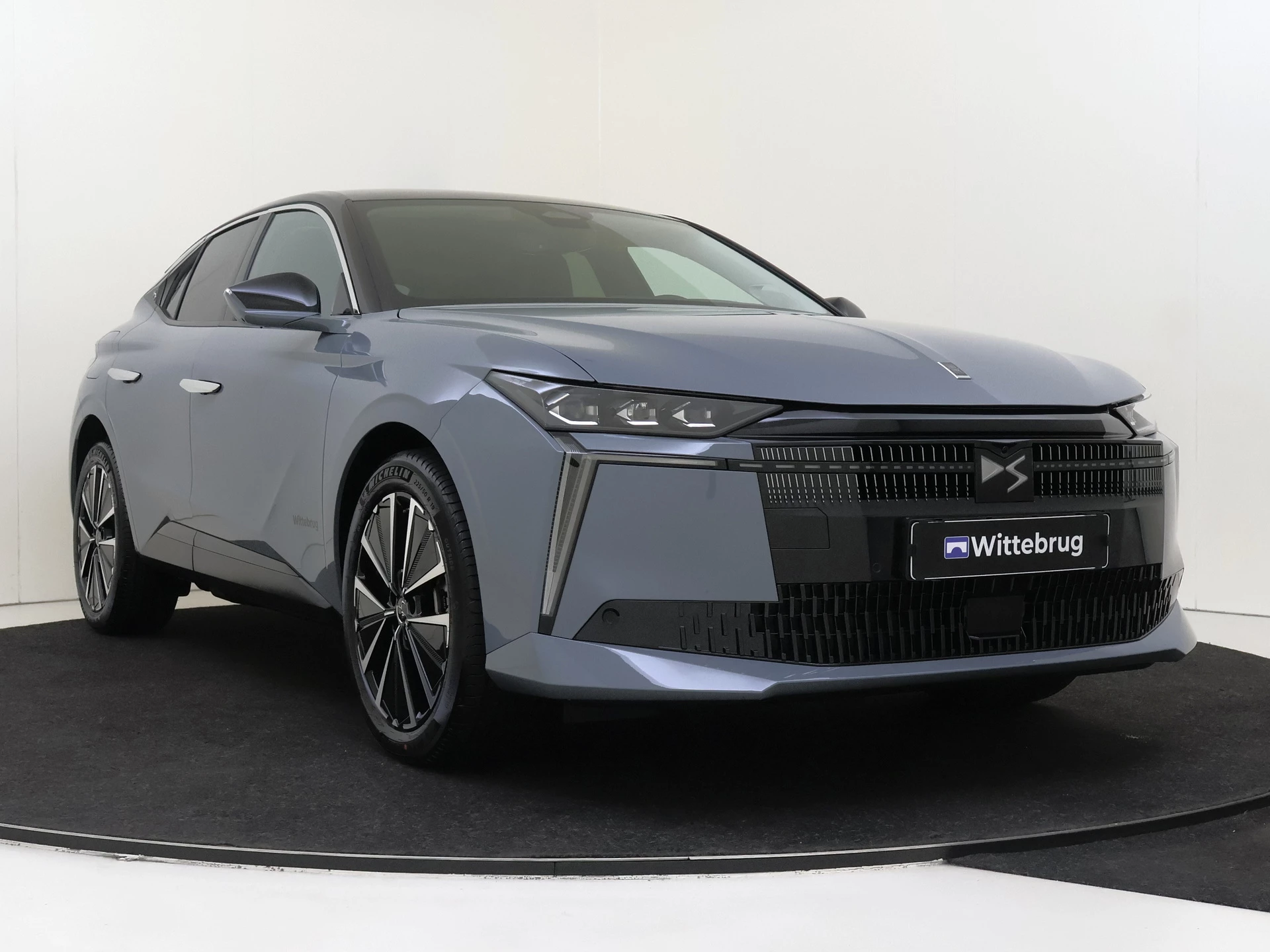 DS DS 4