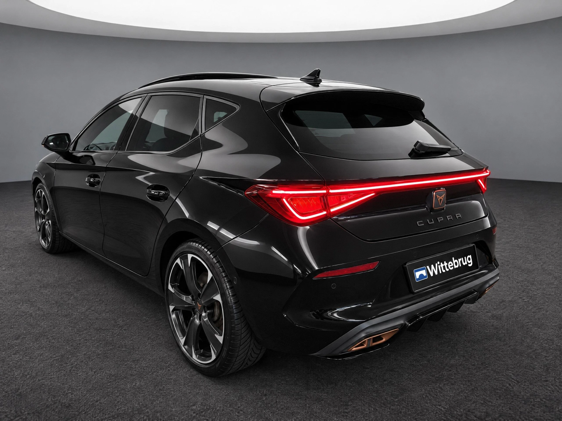 Cupra León