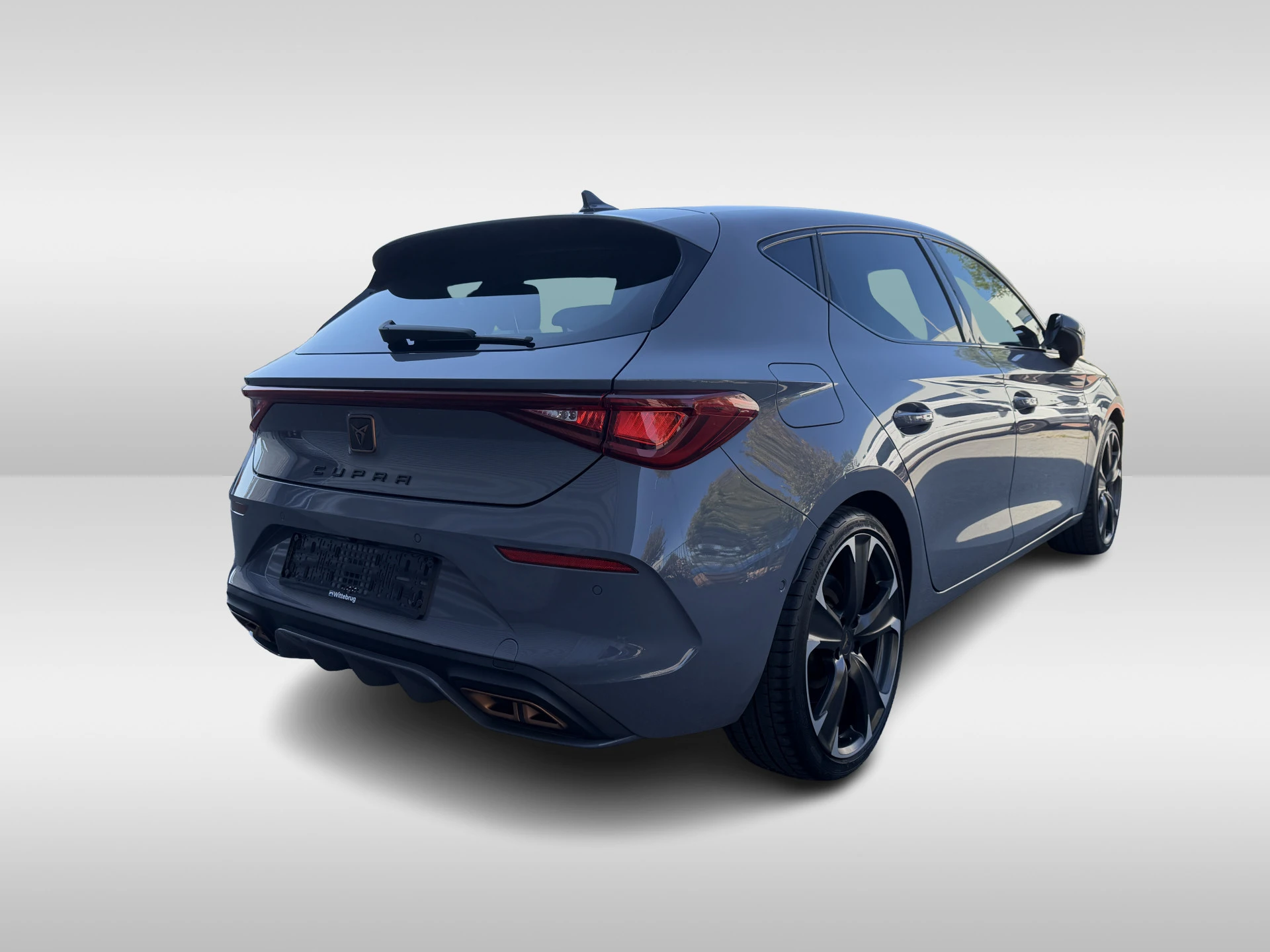 Cupra León