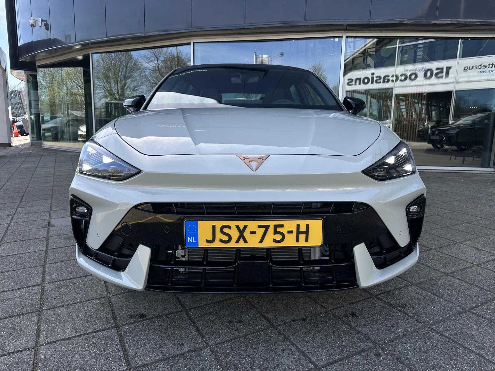 Cupra León
