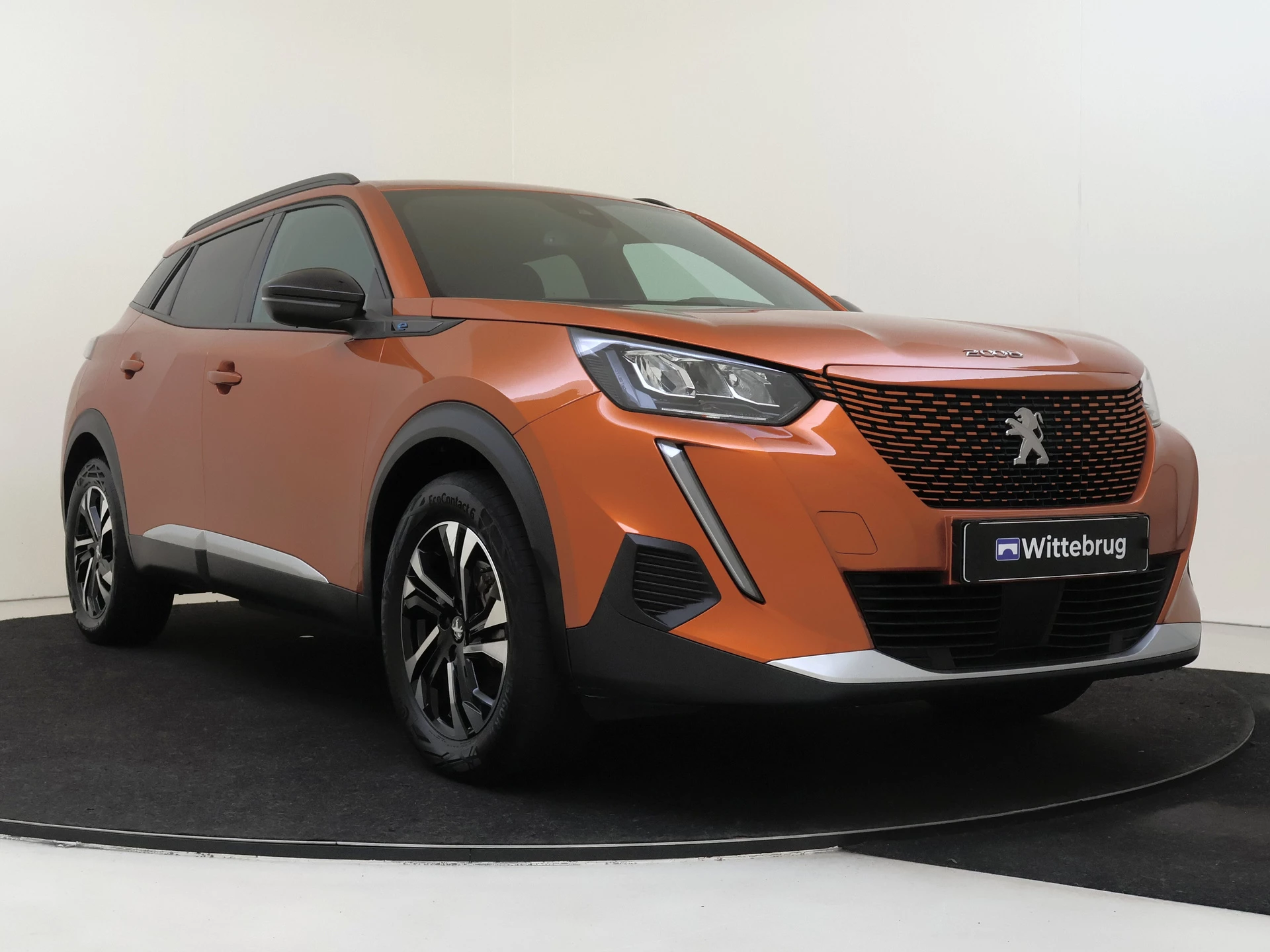 Peugeot e-2008