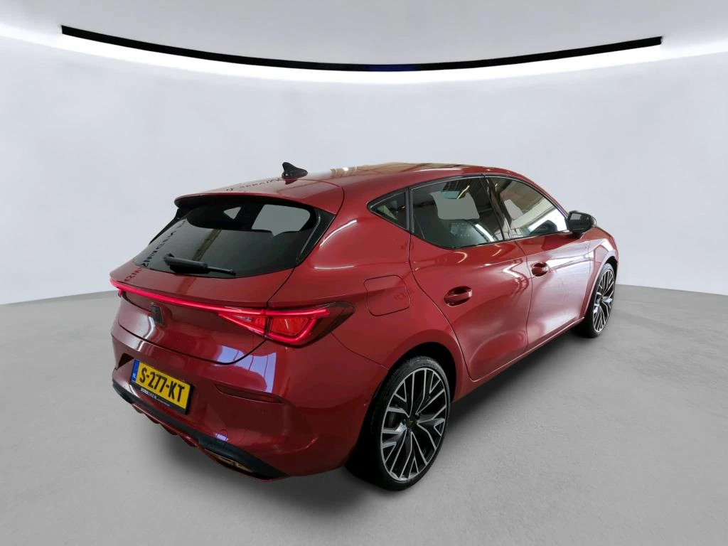 Cupra León