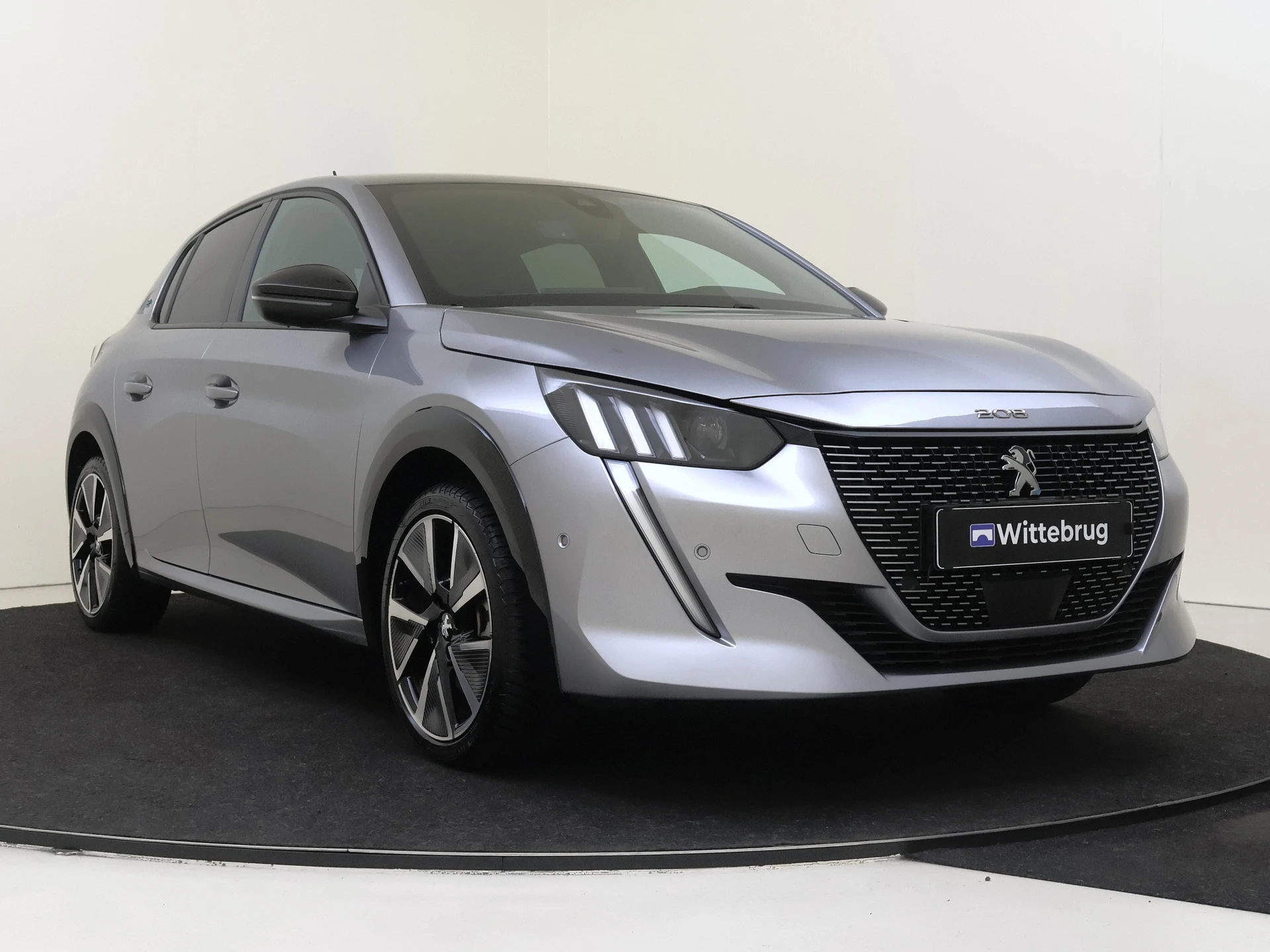 Peugeot e-208