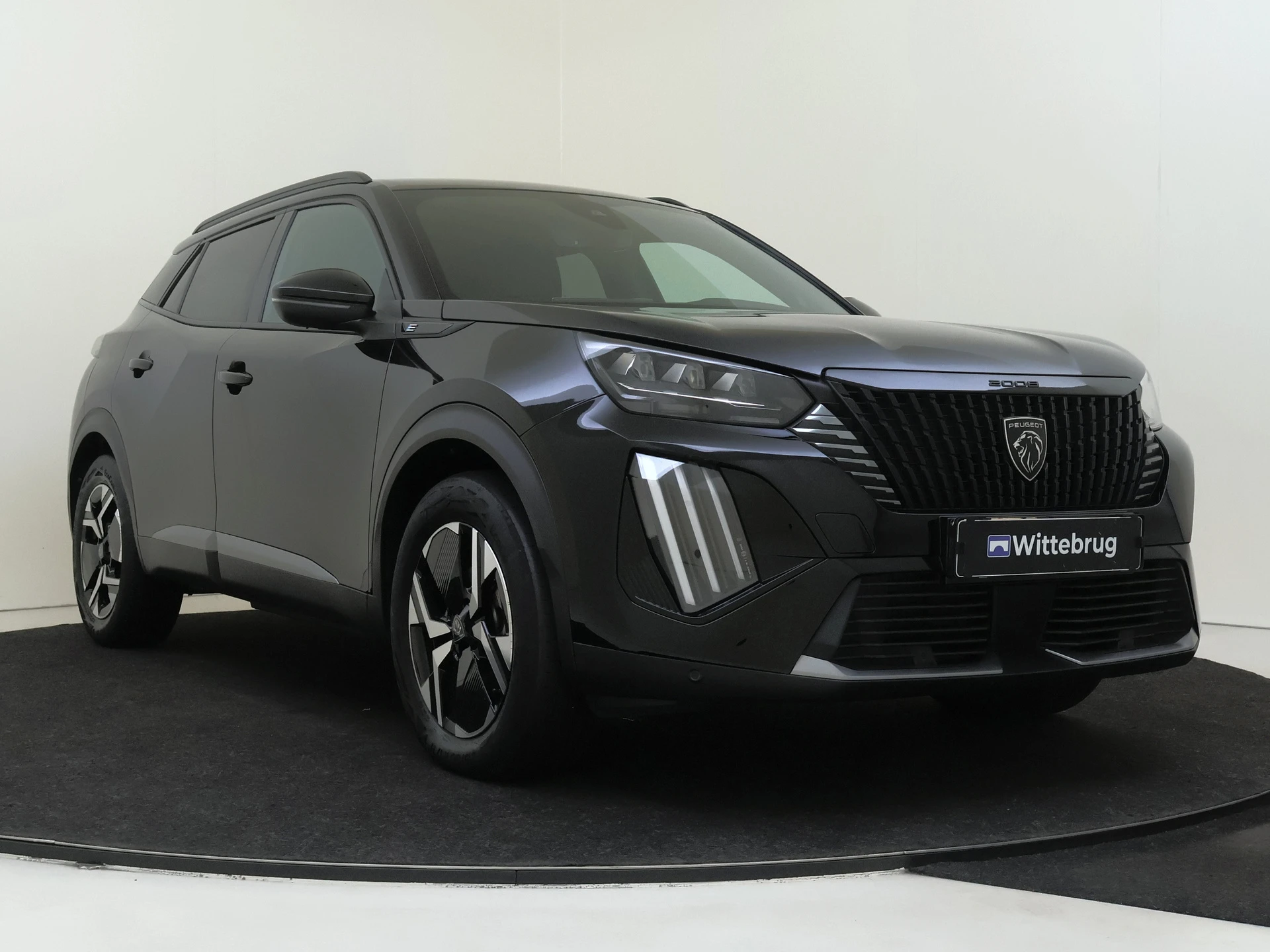 Peugeot e-2008