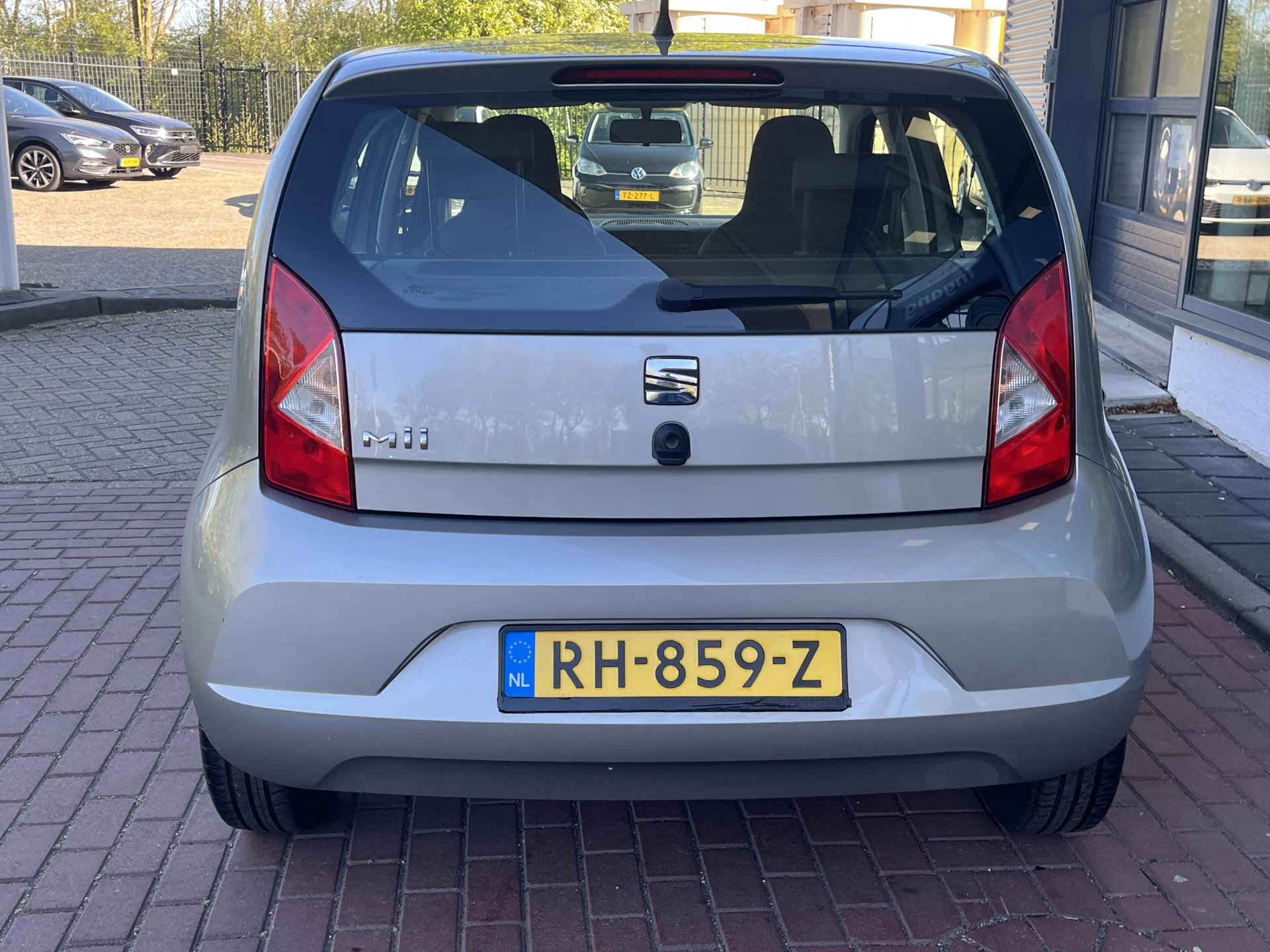 SEAT Mii