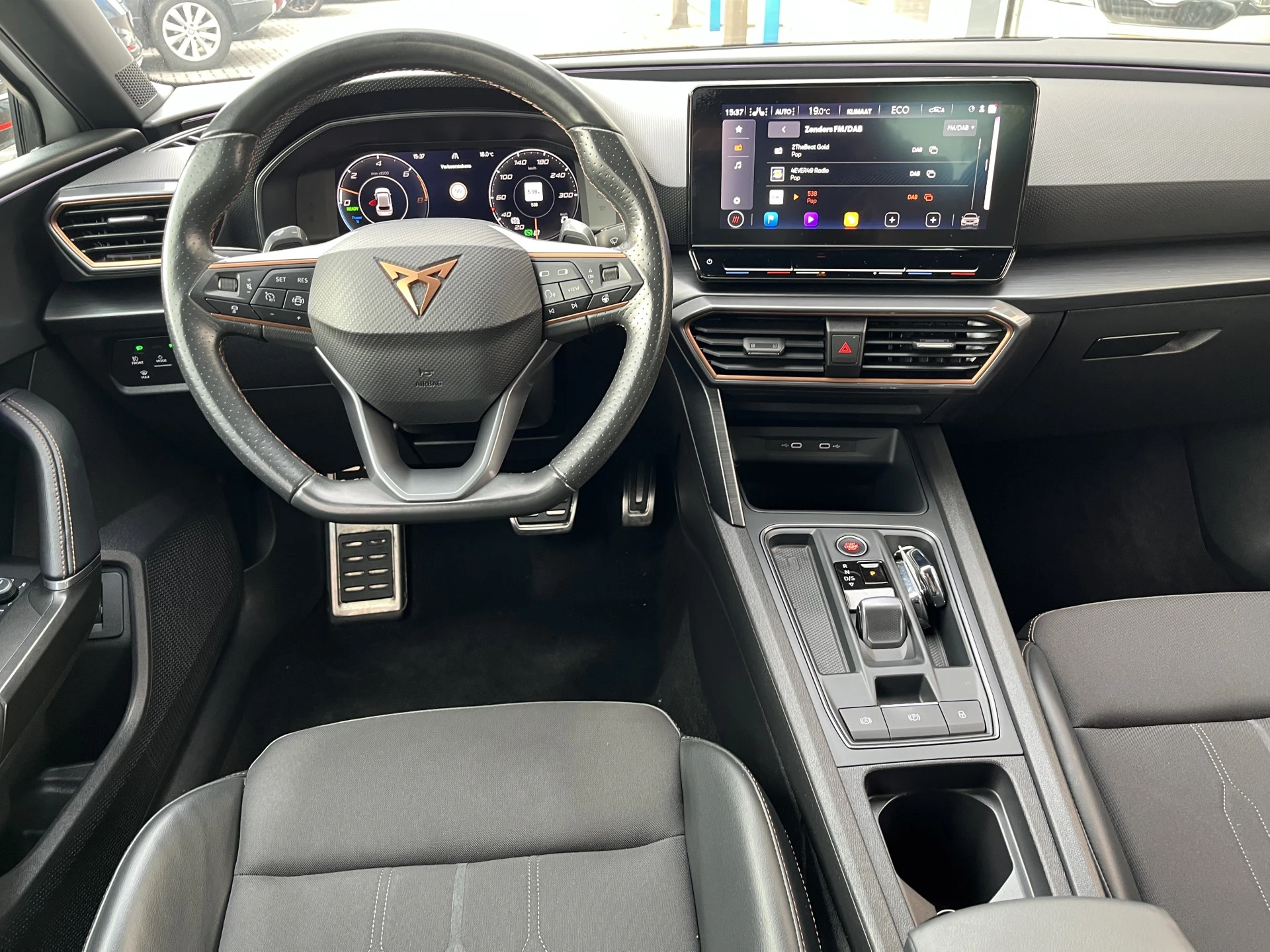 Cupra León