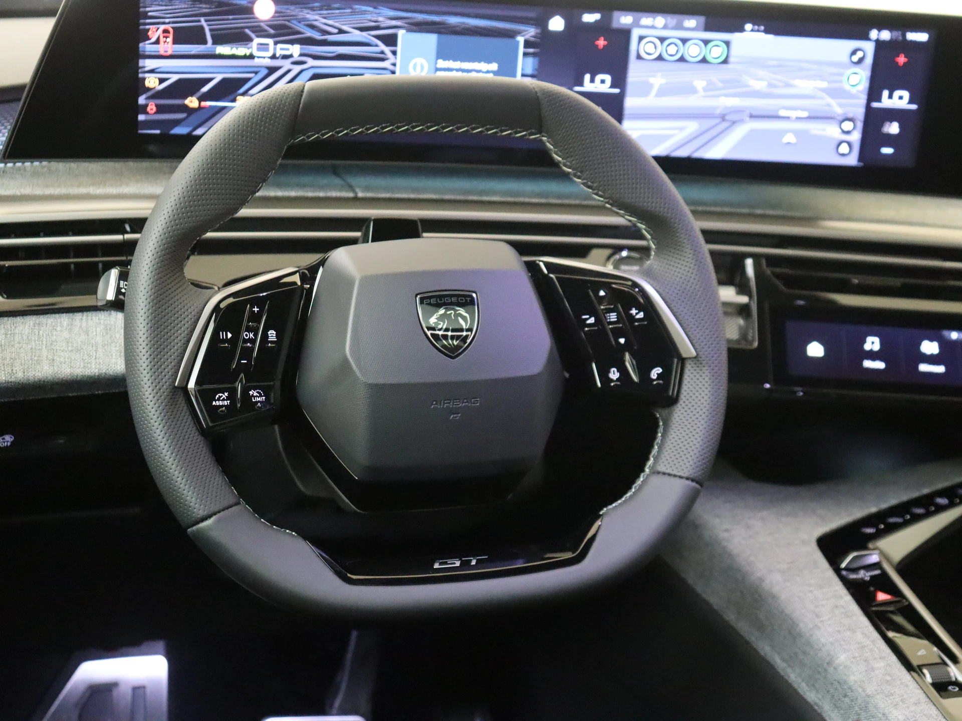 Peugeot e-3008