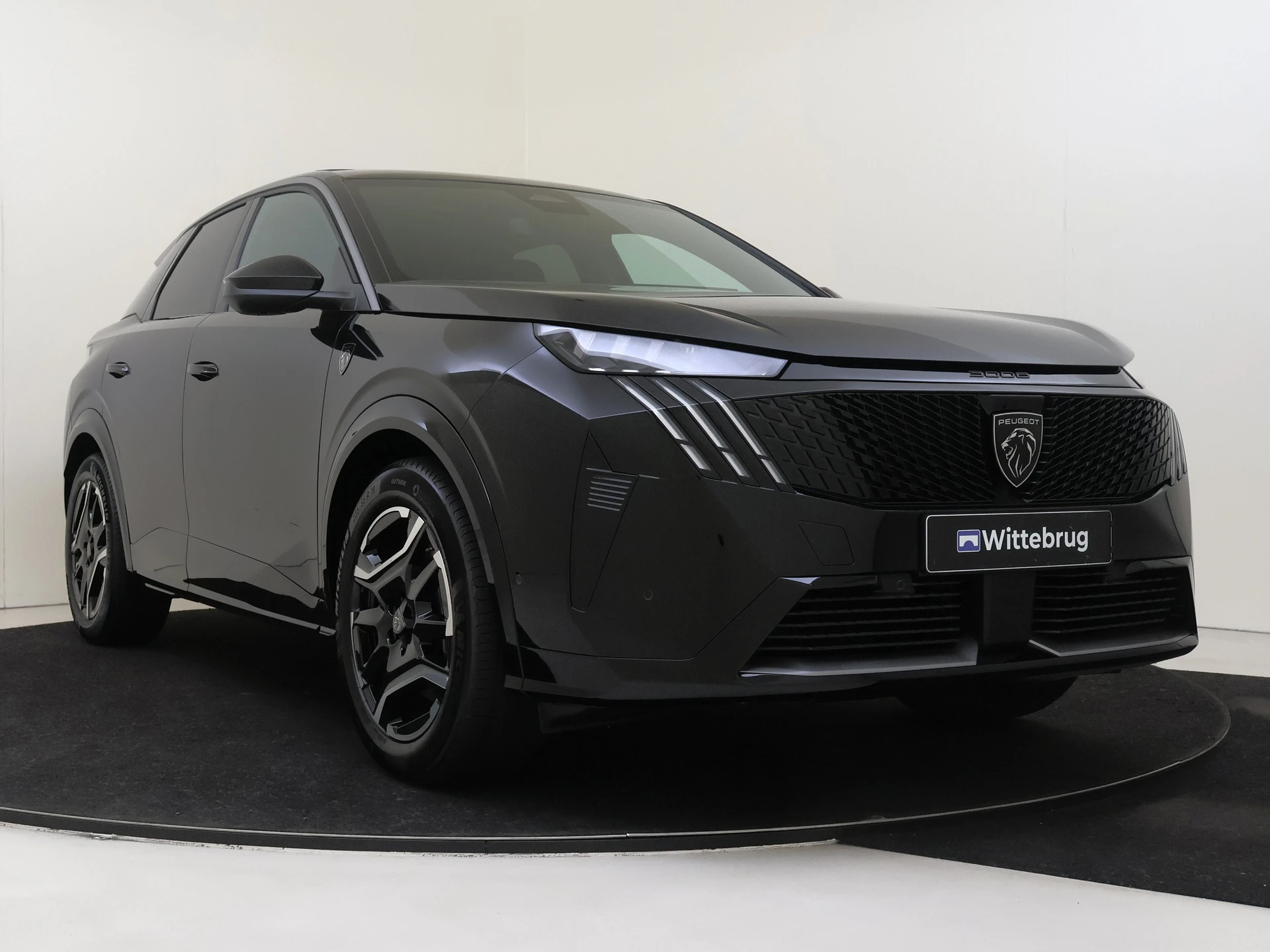 Peugeot e-3008