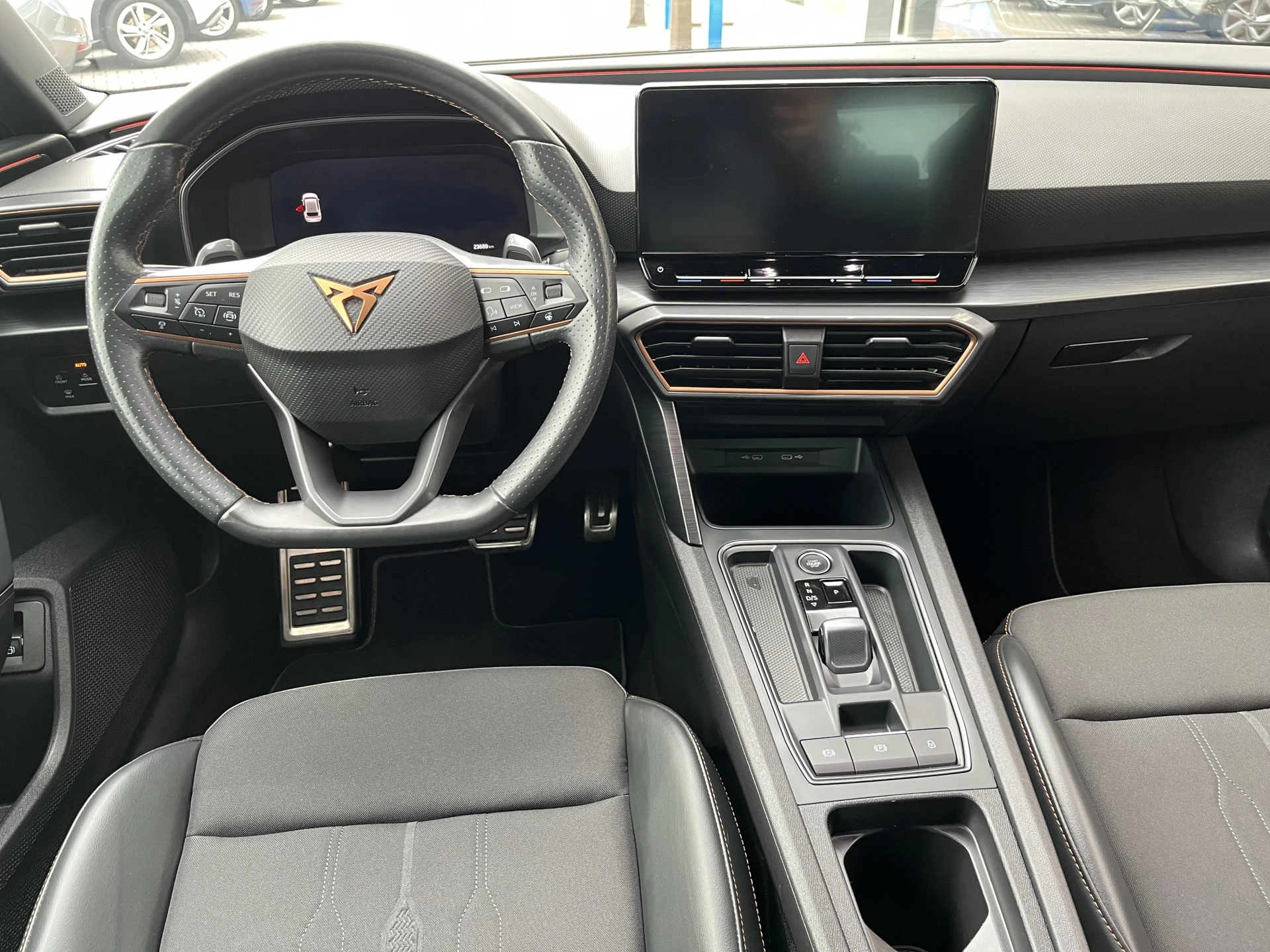 Cupra León