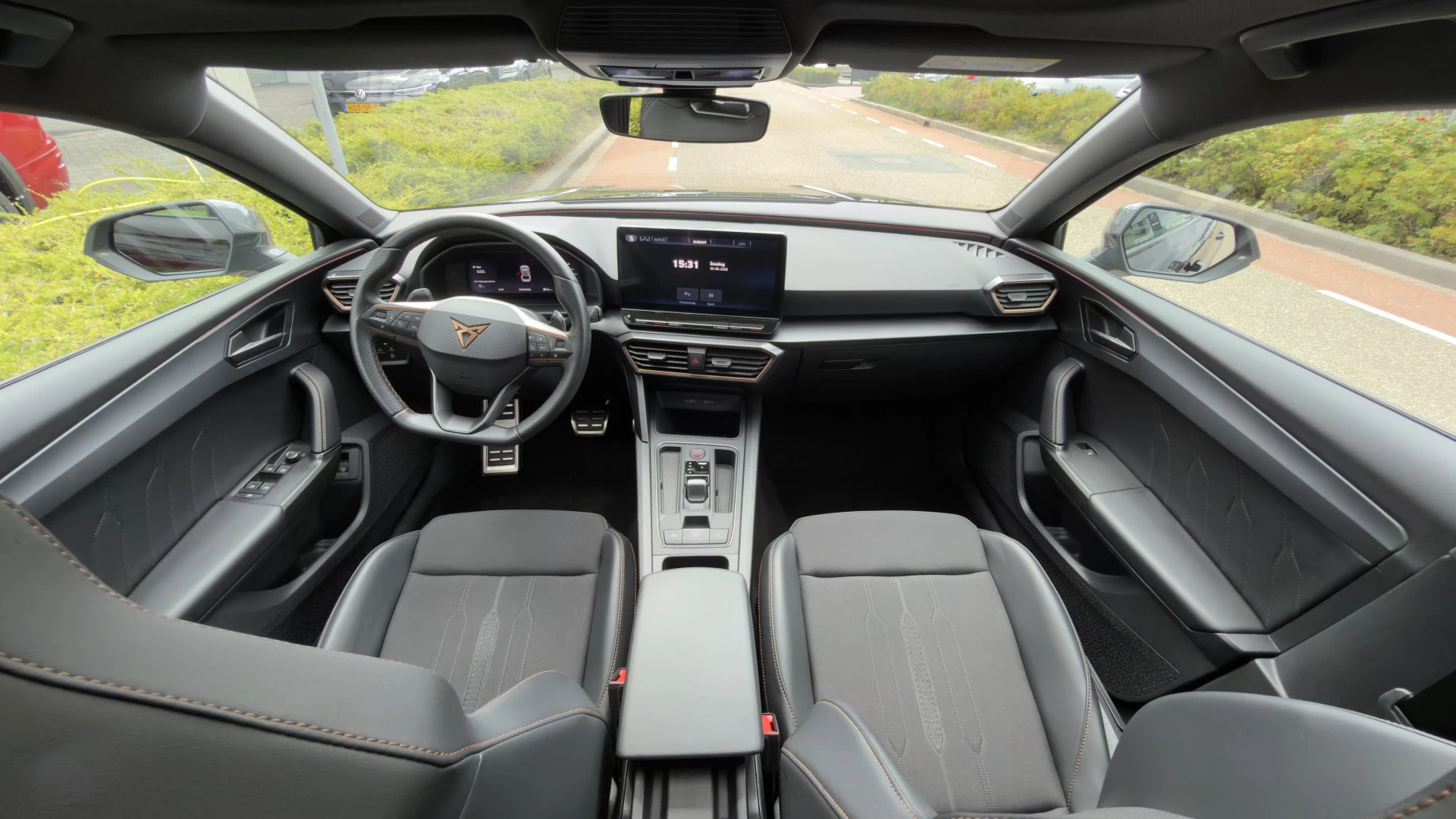 Cupra León
