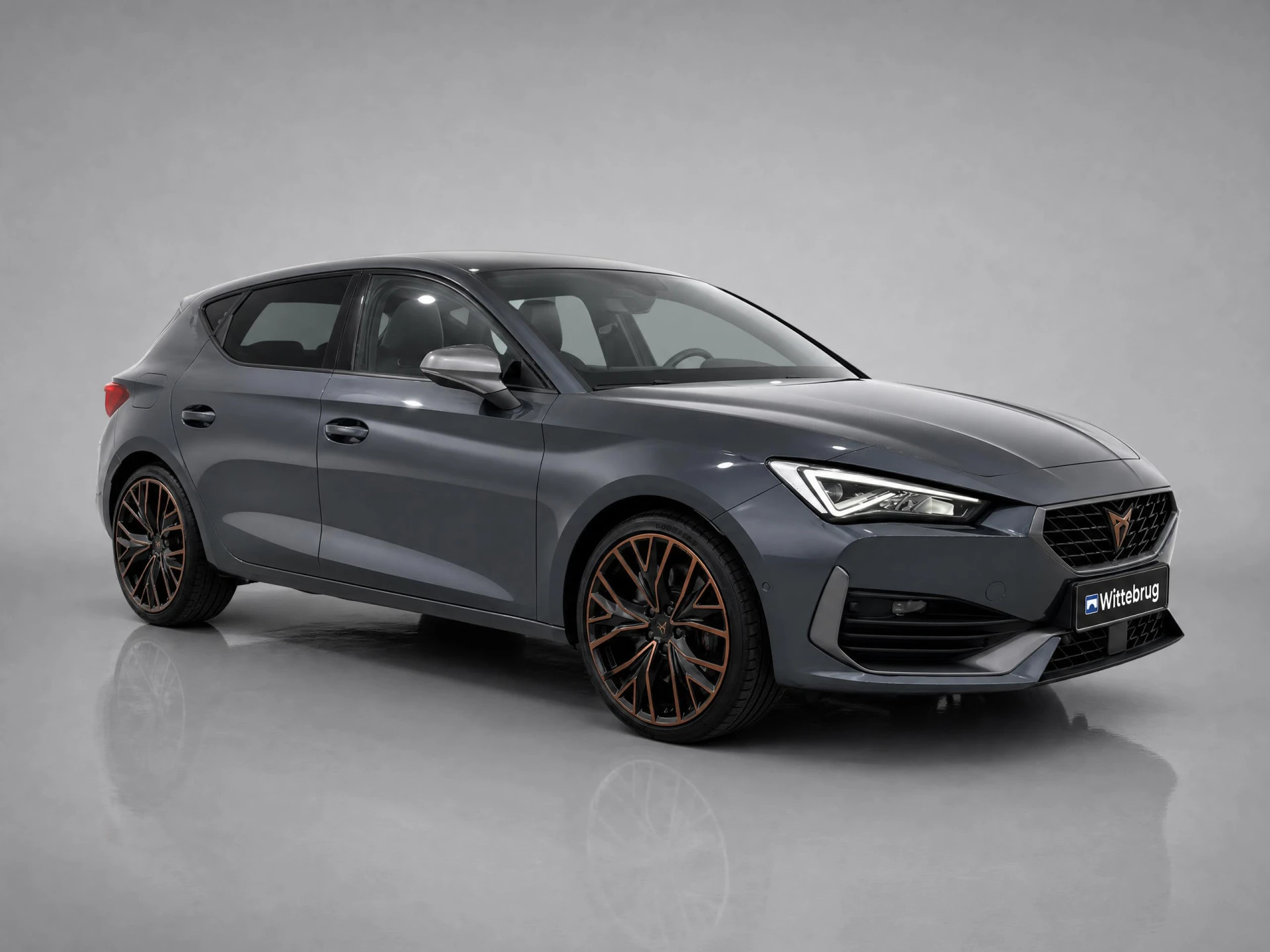 Cupra León