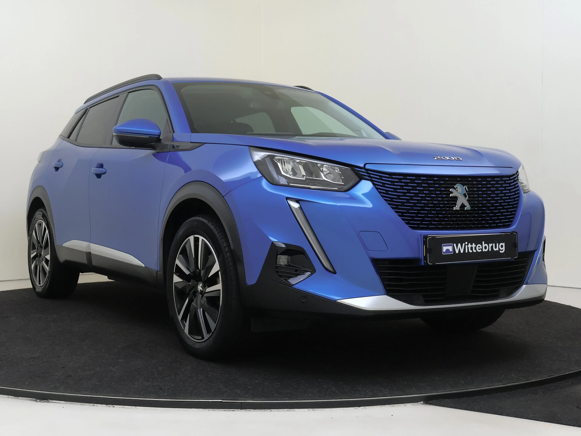 Peugeot e-2008