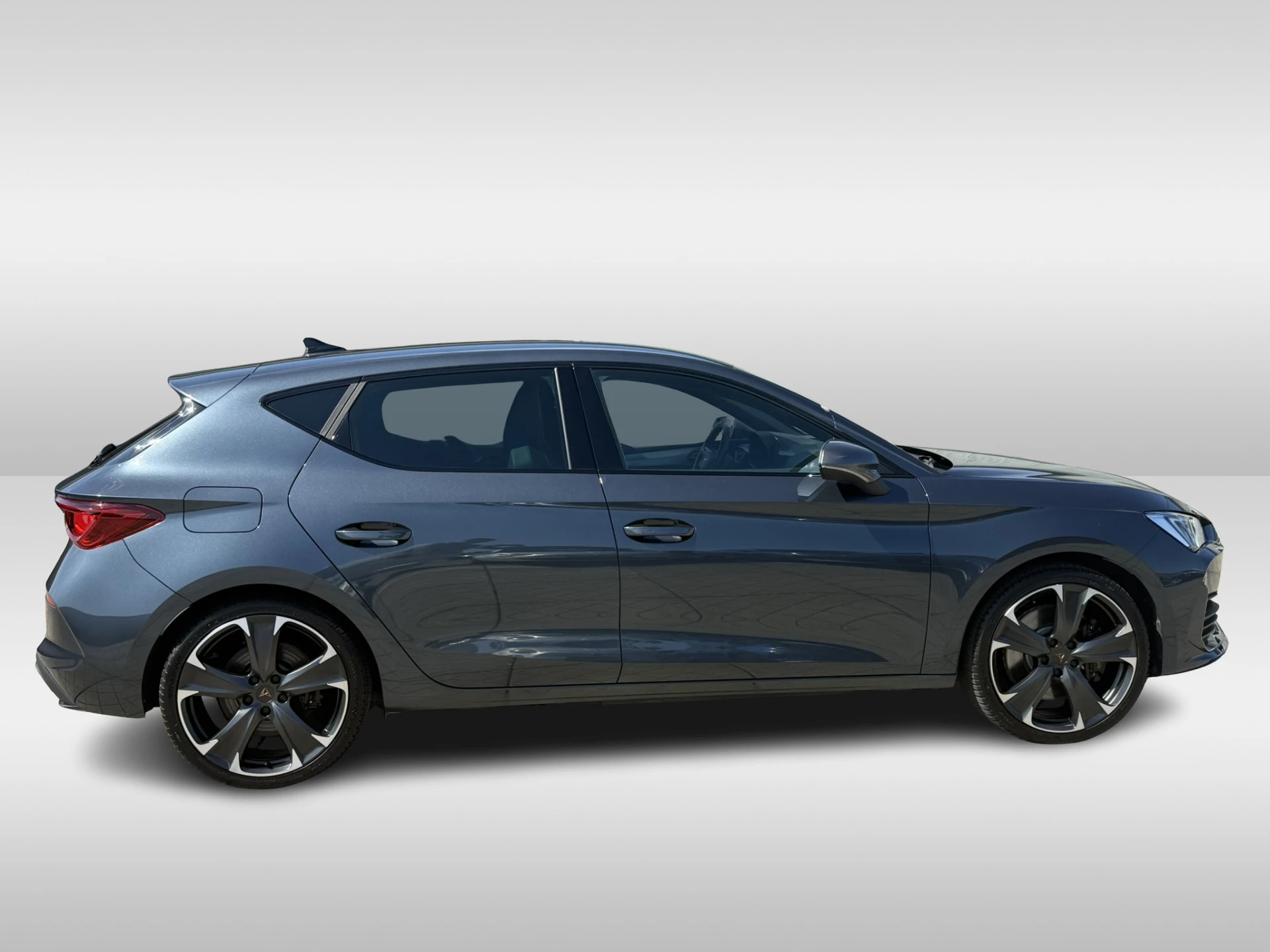 Cupra León
