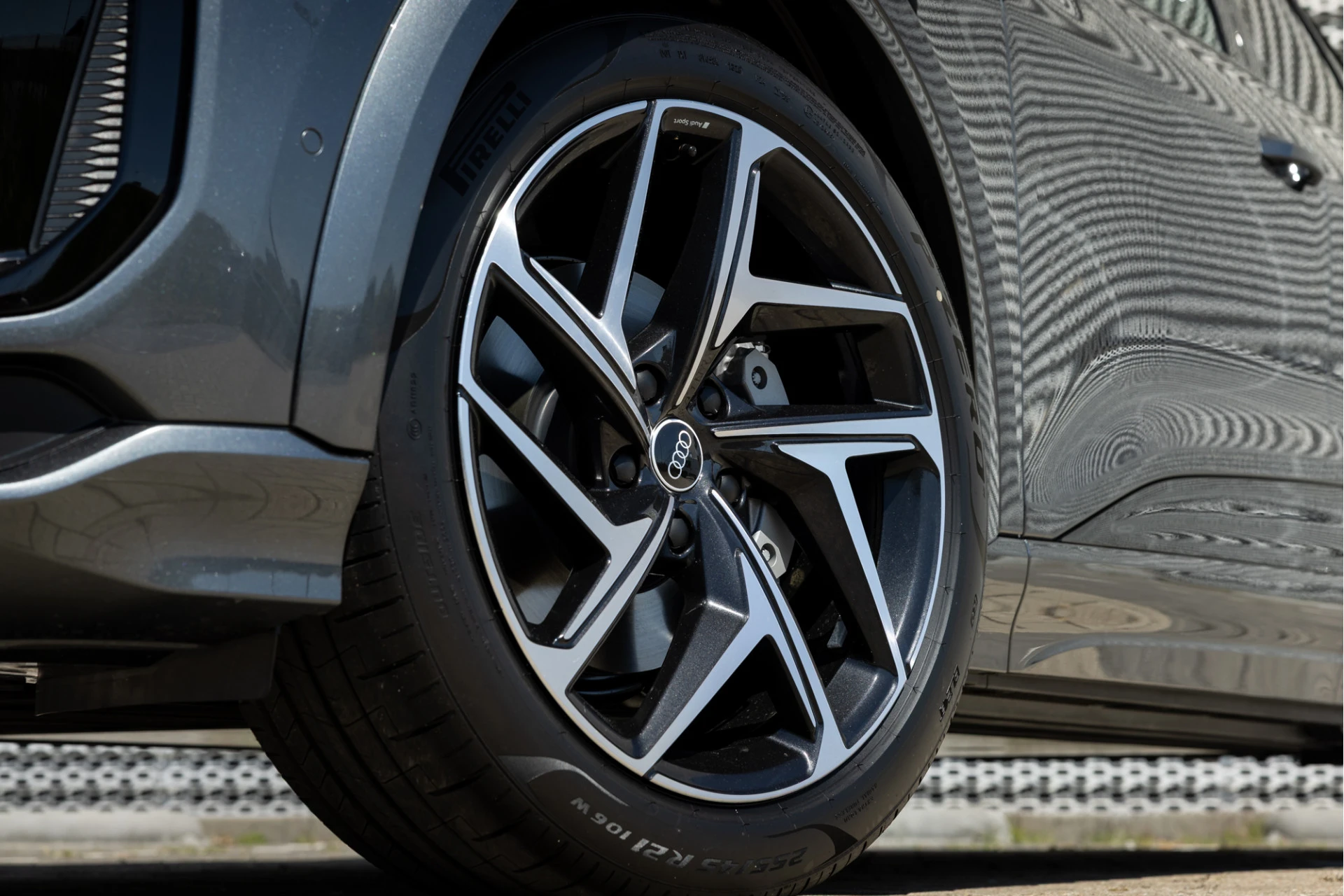 Audi Q6 e-tron