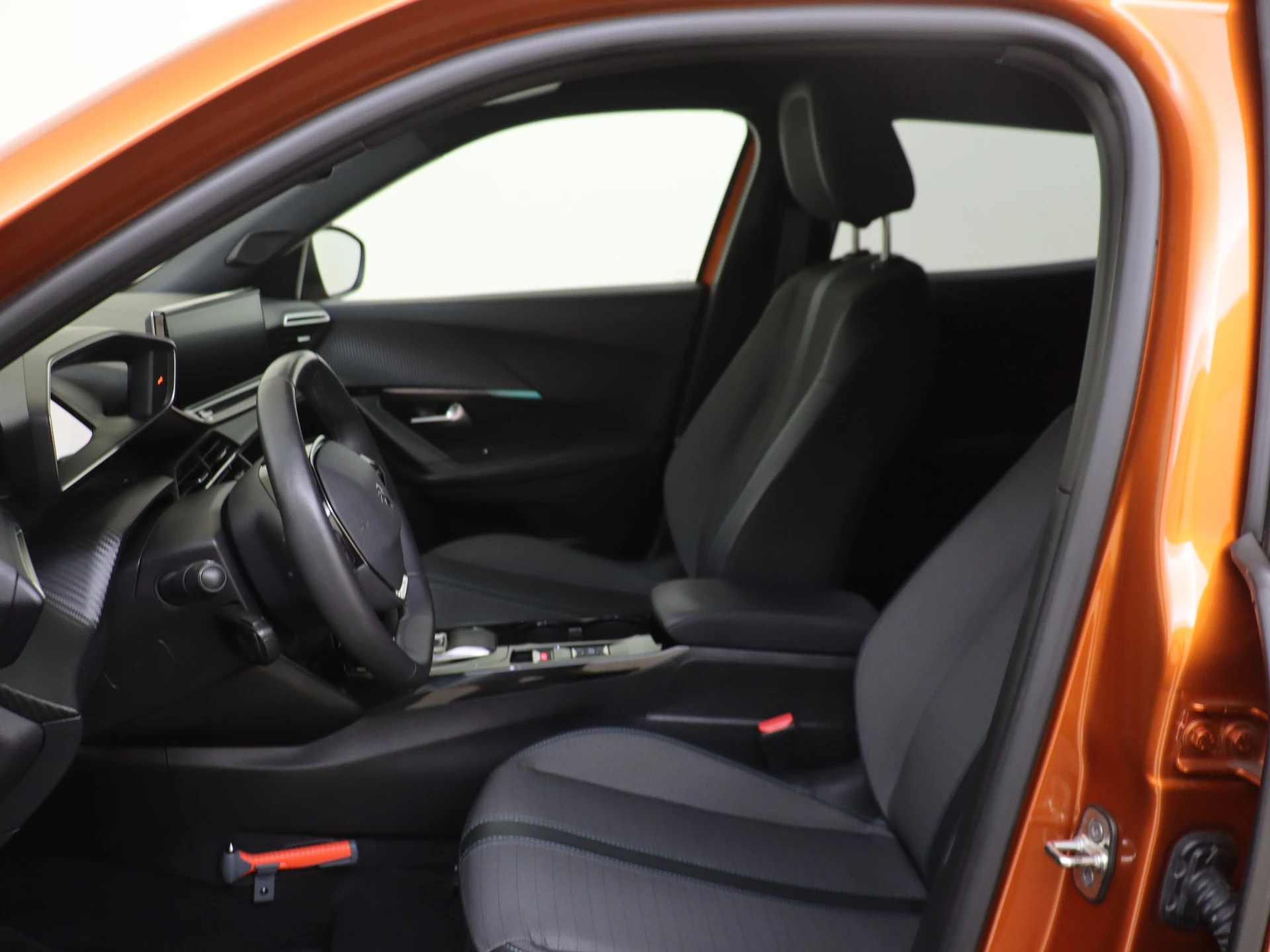 Peugeot e-2008