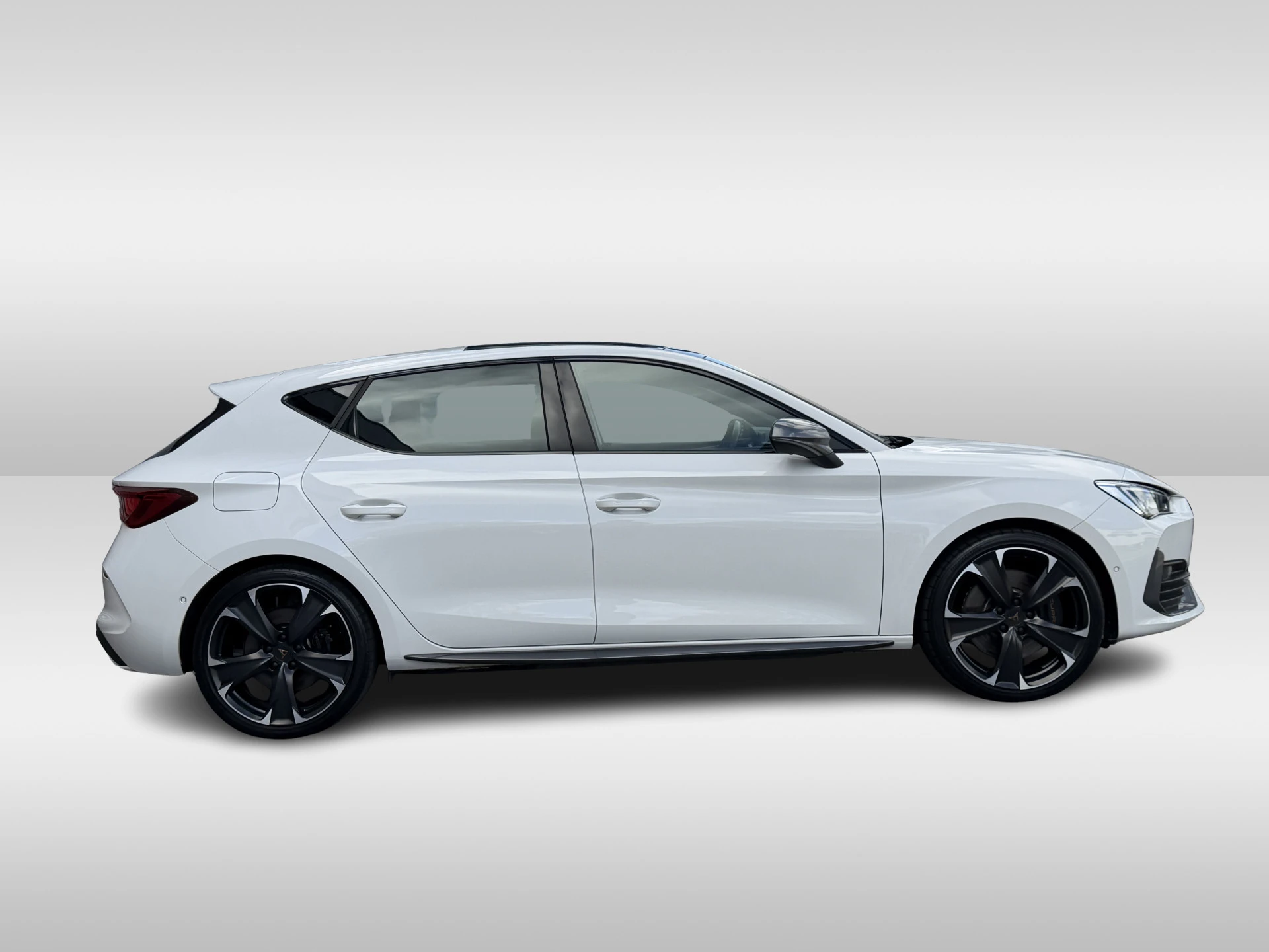 Cupra León