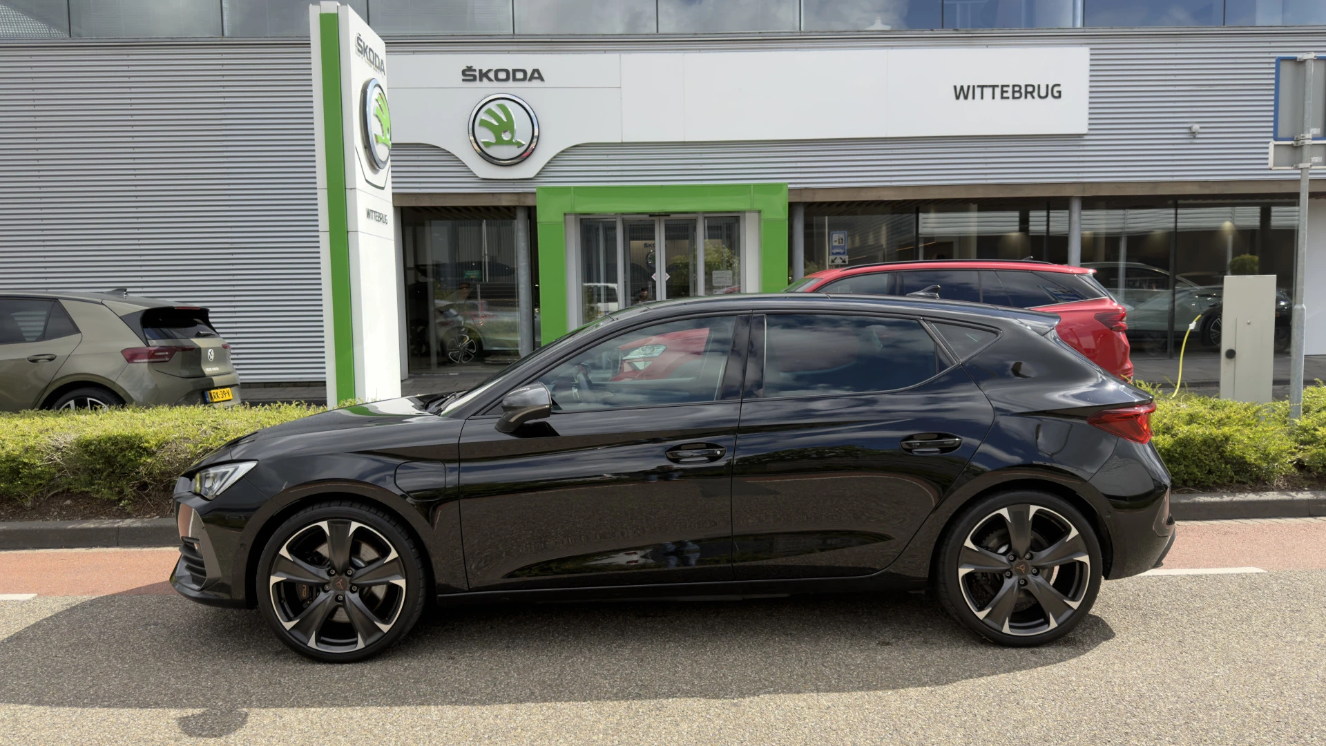 Cupra León