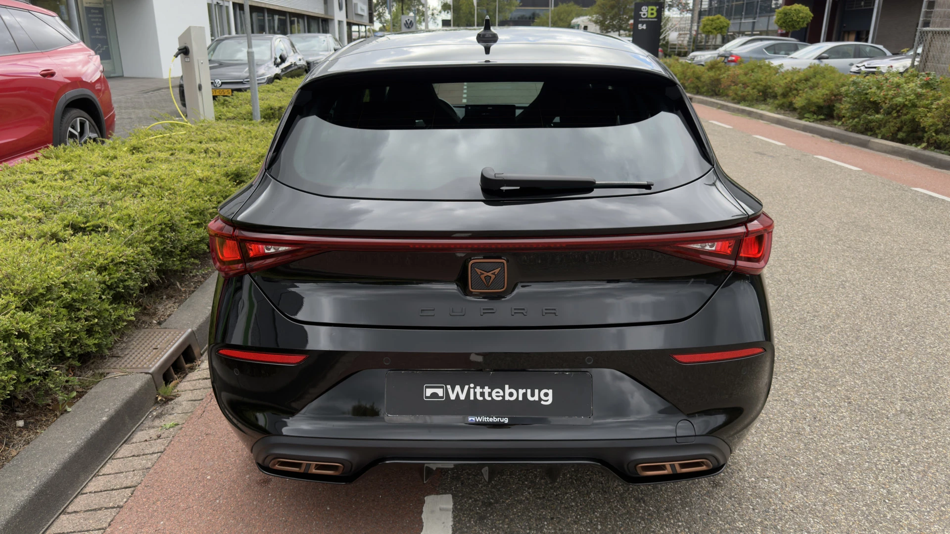Cupra León
