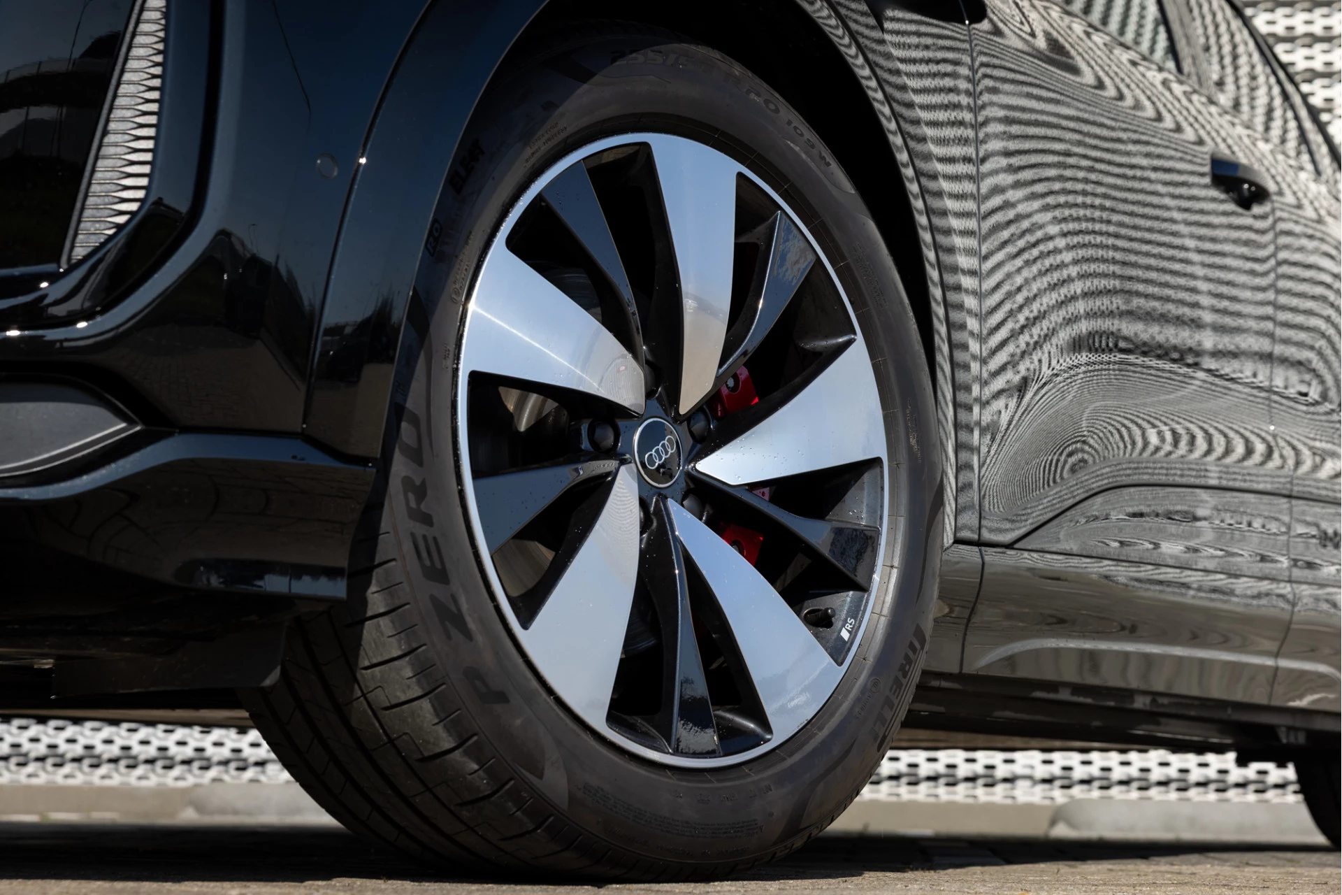 Audi Q6 e-tron