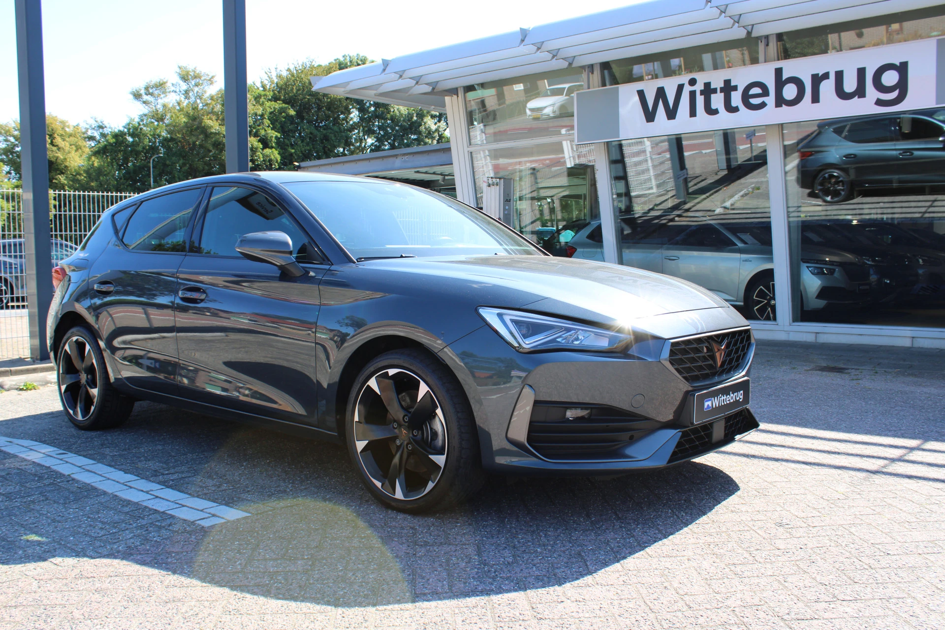 Cupra León