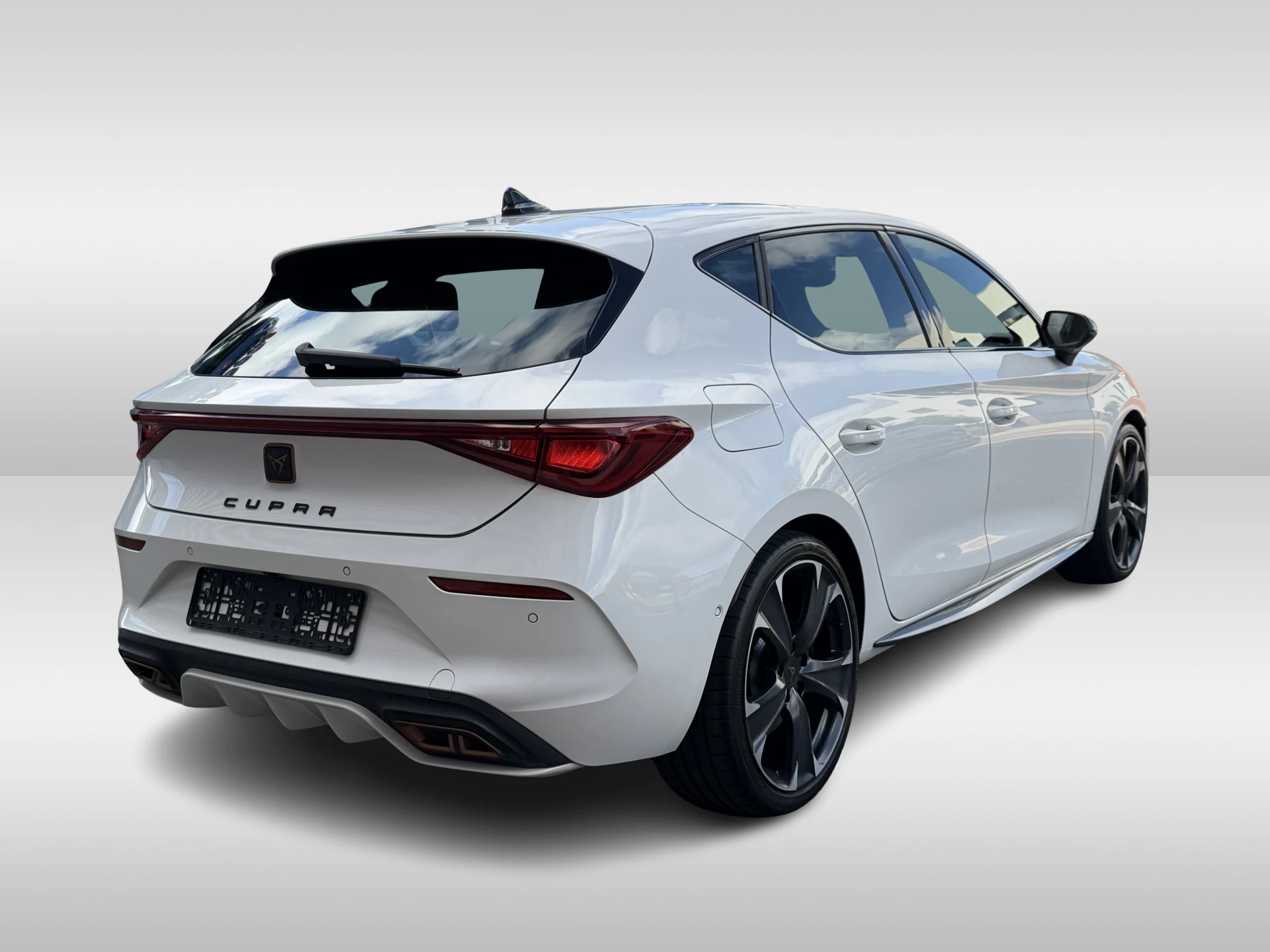 Cupra León
