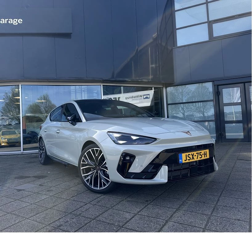 Cupra León
