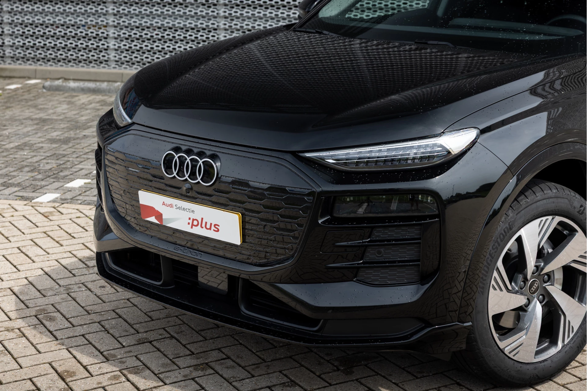 Audi Q6 e-tron