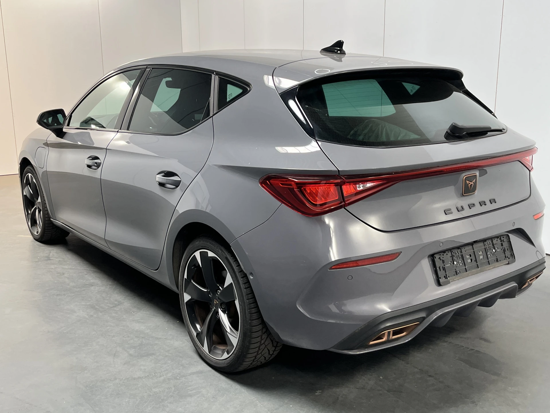 Cupra León