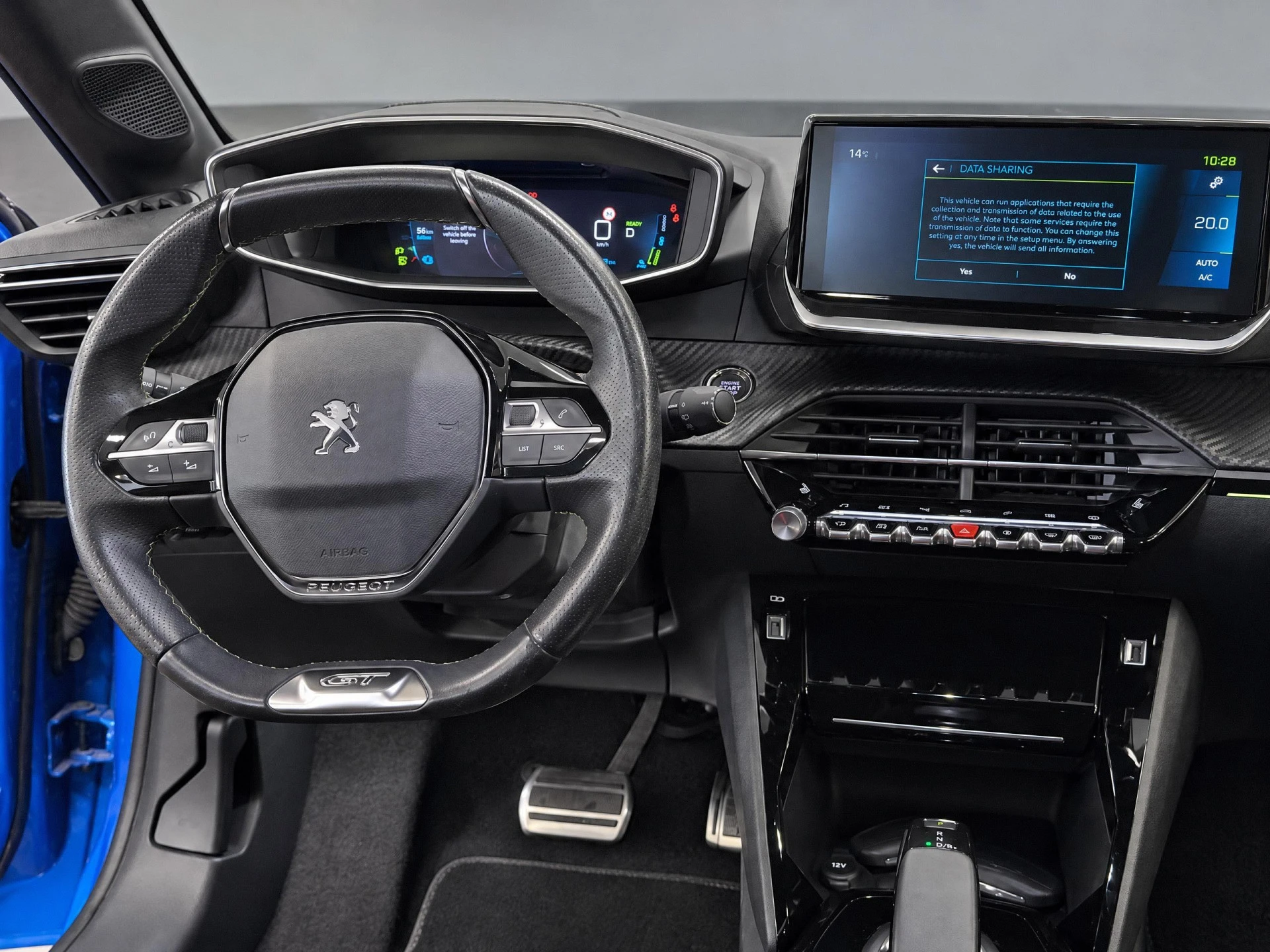 Peugeot e-208