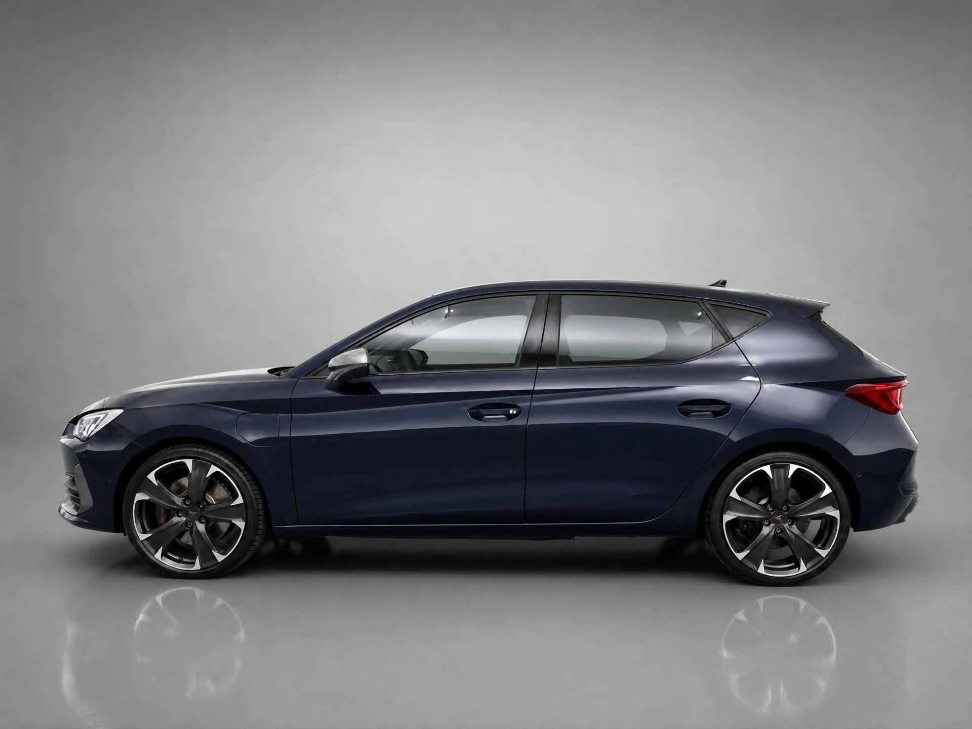 Cupra León