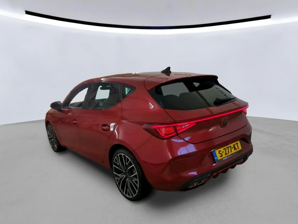 Cupra León