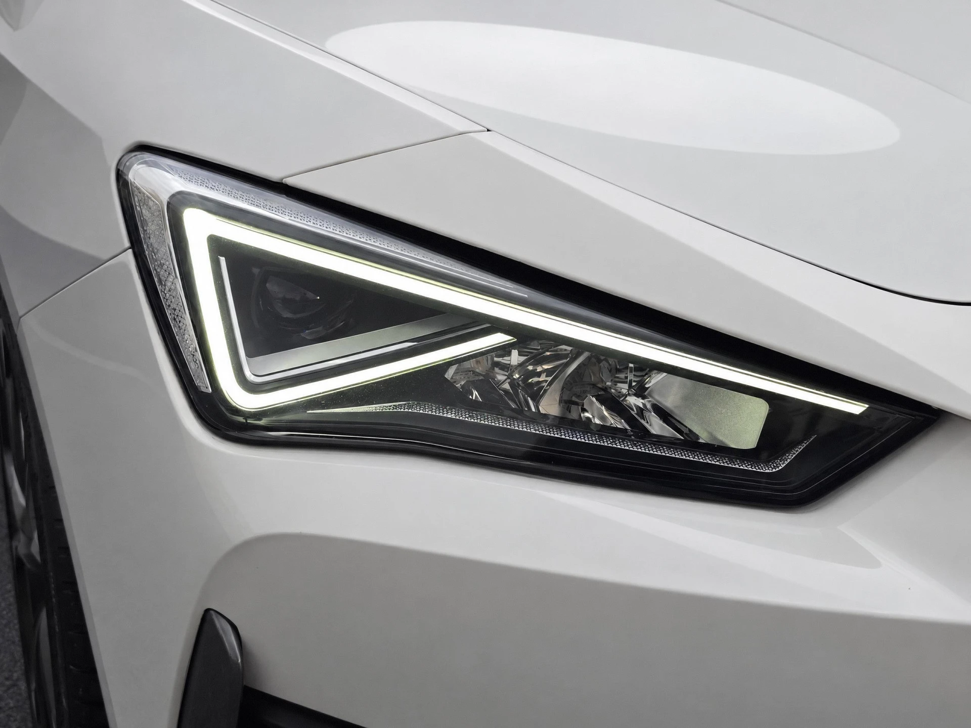 Cupra León
