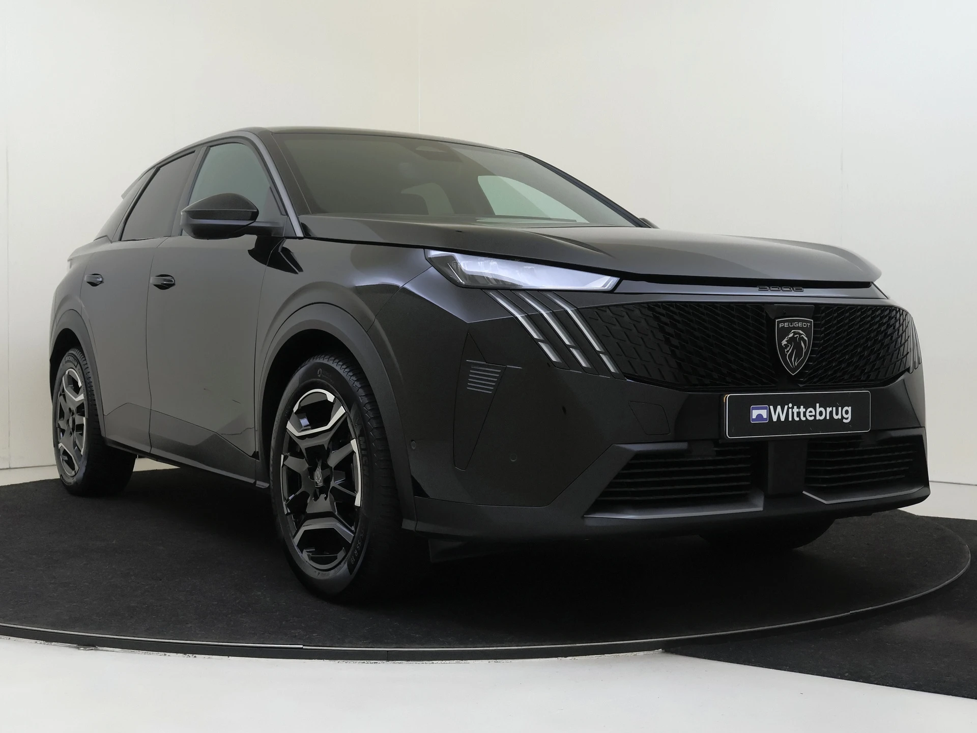 Peugeot e-3008