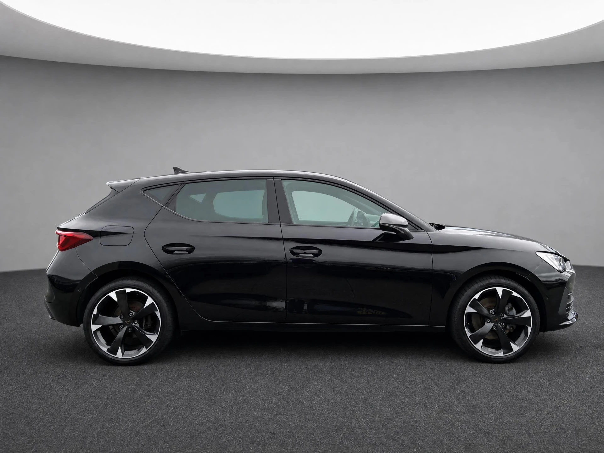 Cupra León