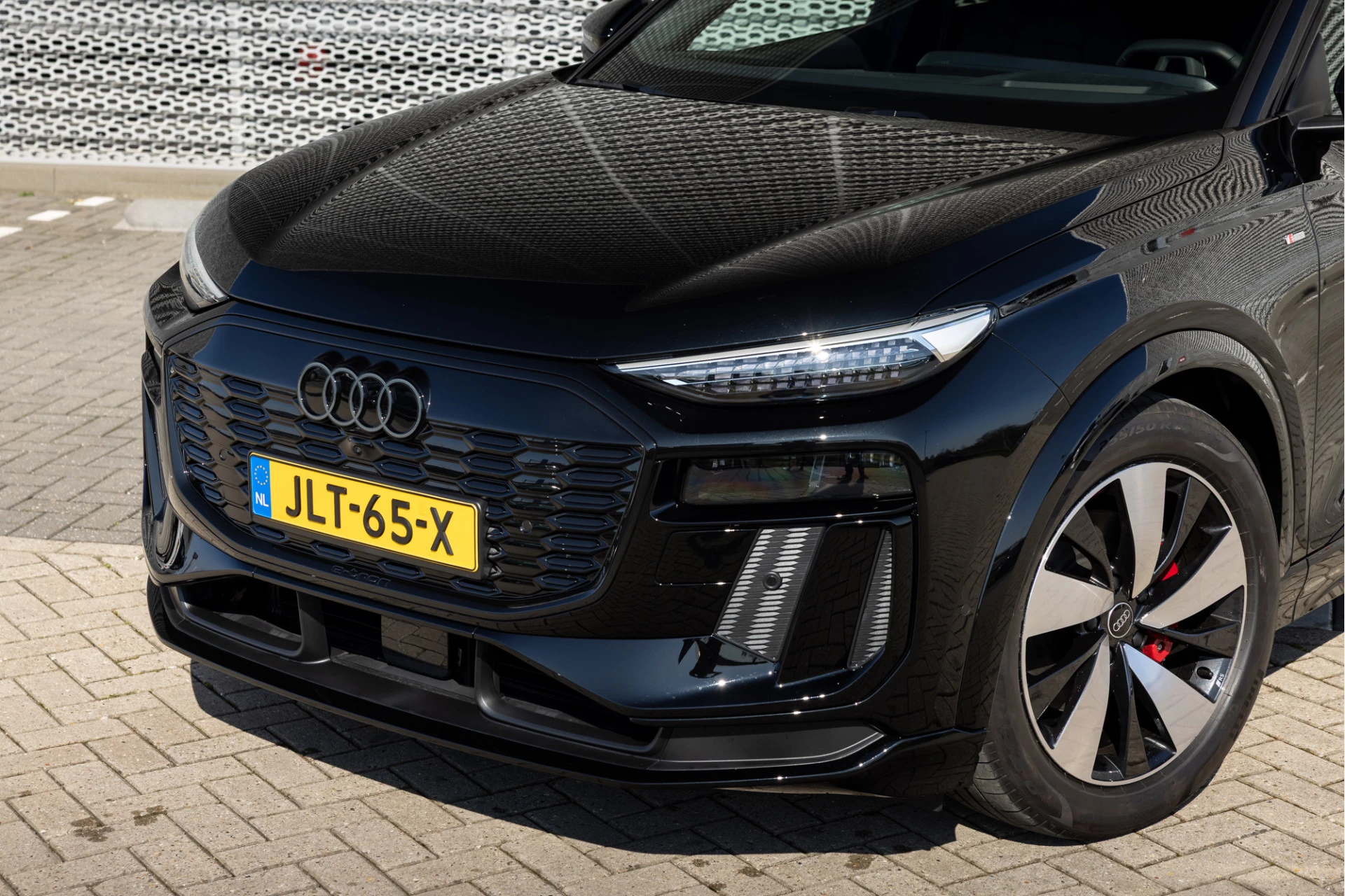 Audi Q6 e-tron