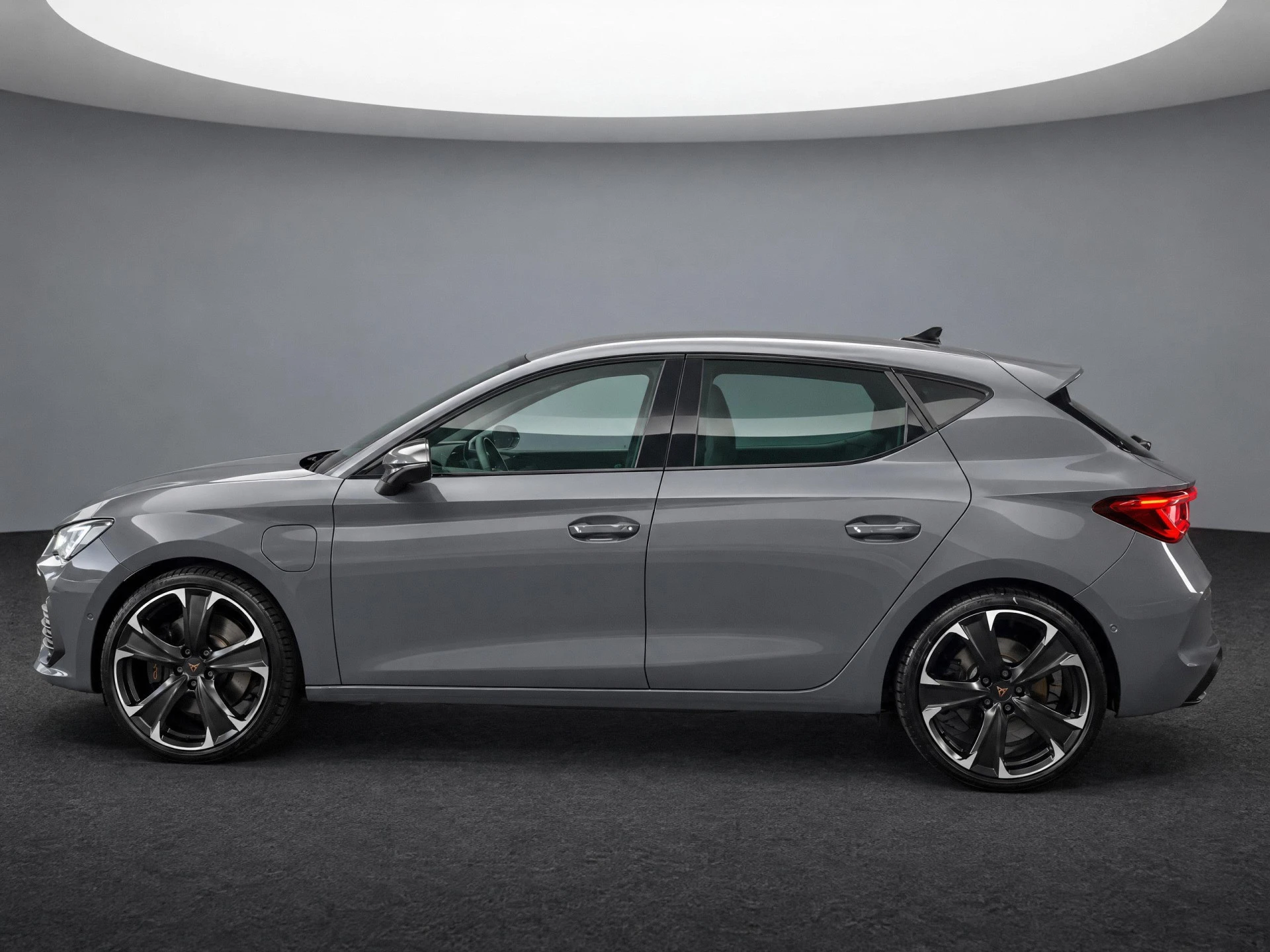 Cupra León