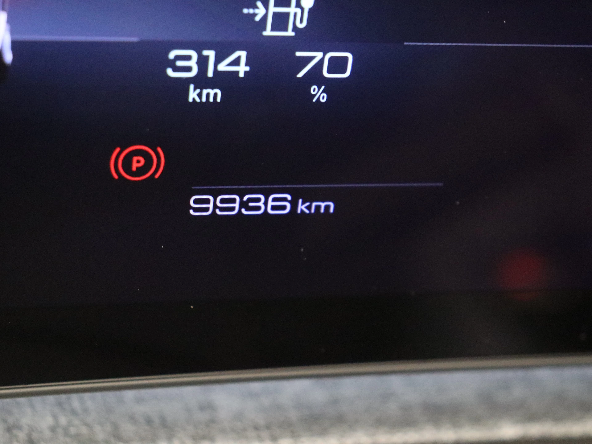 Peugeot e-3008