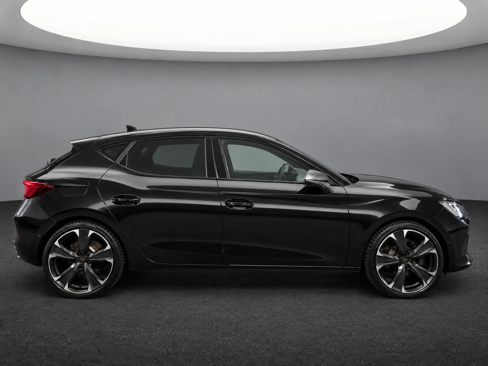Cupra León