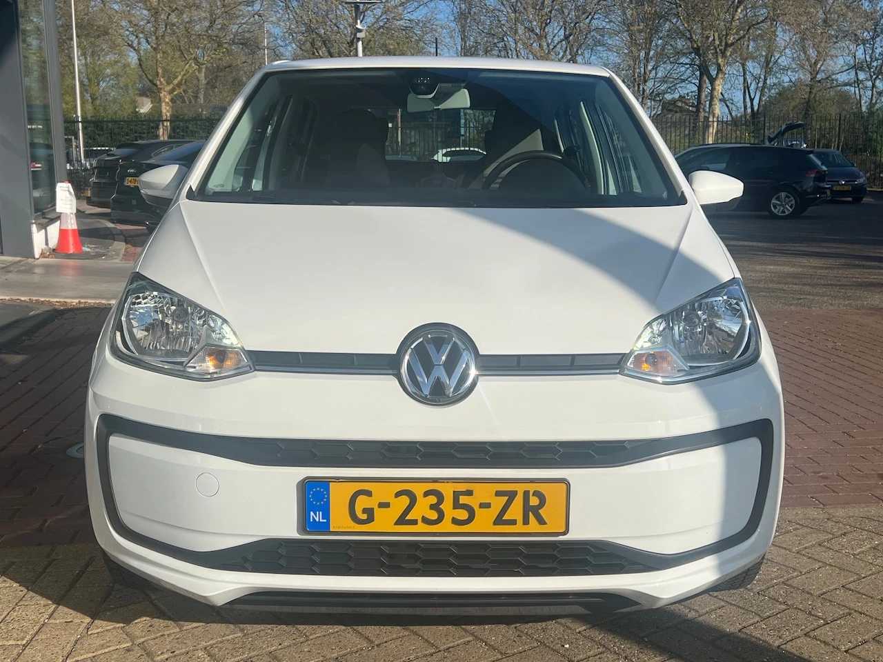Volkswagen up!