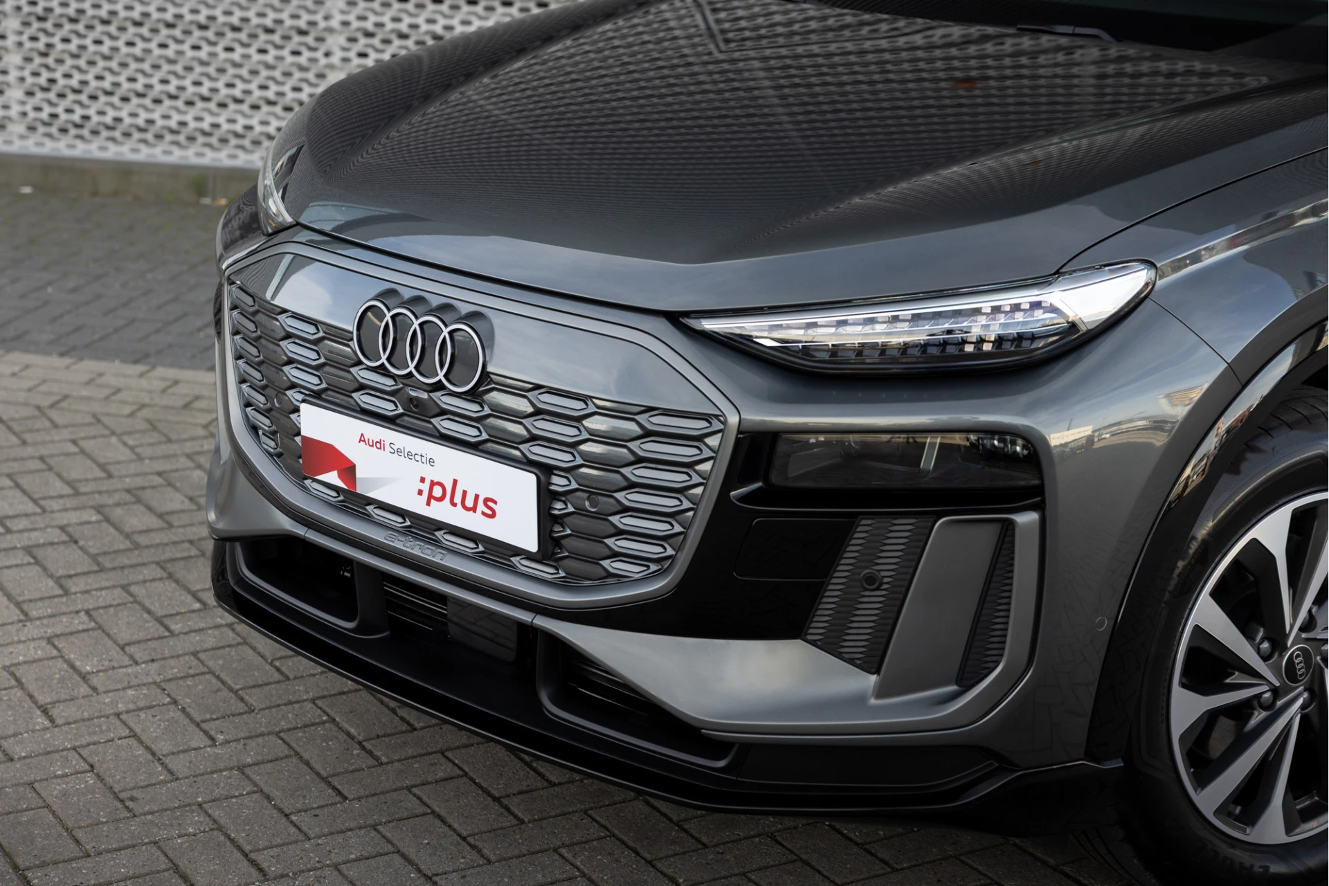Audi Q6 e-tron