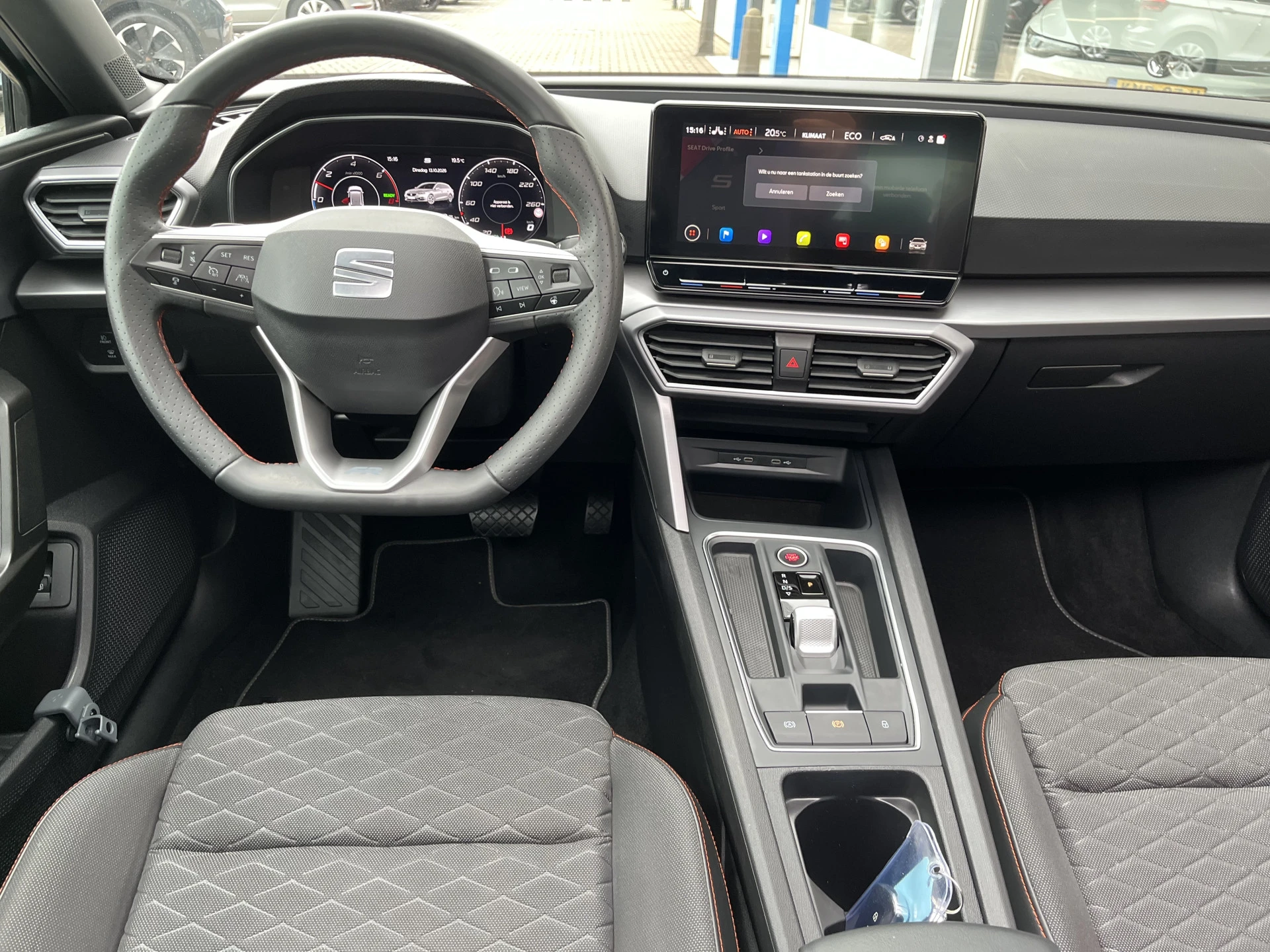 SEAT León